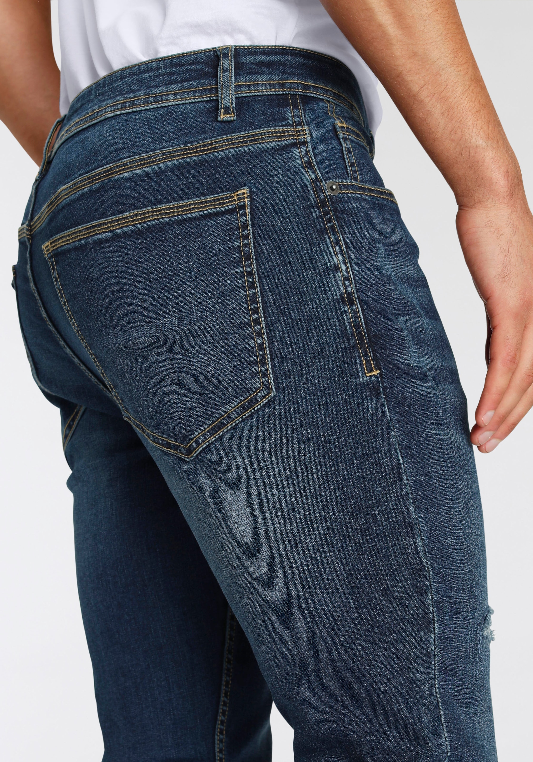 AJC Straight-Jeans, mit Abriebeffekten an den Beinen