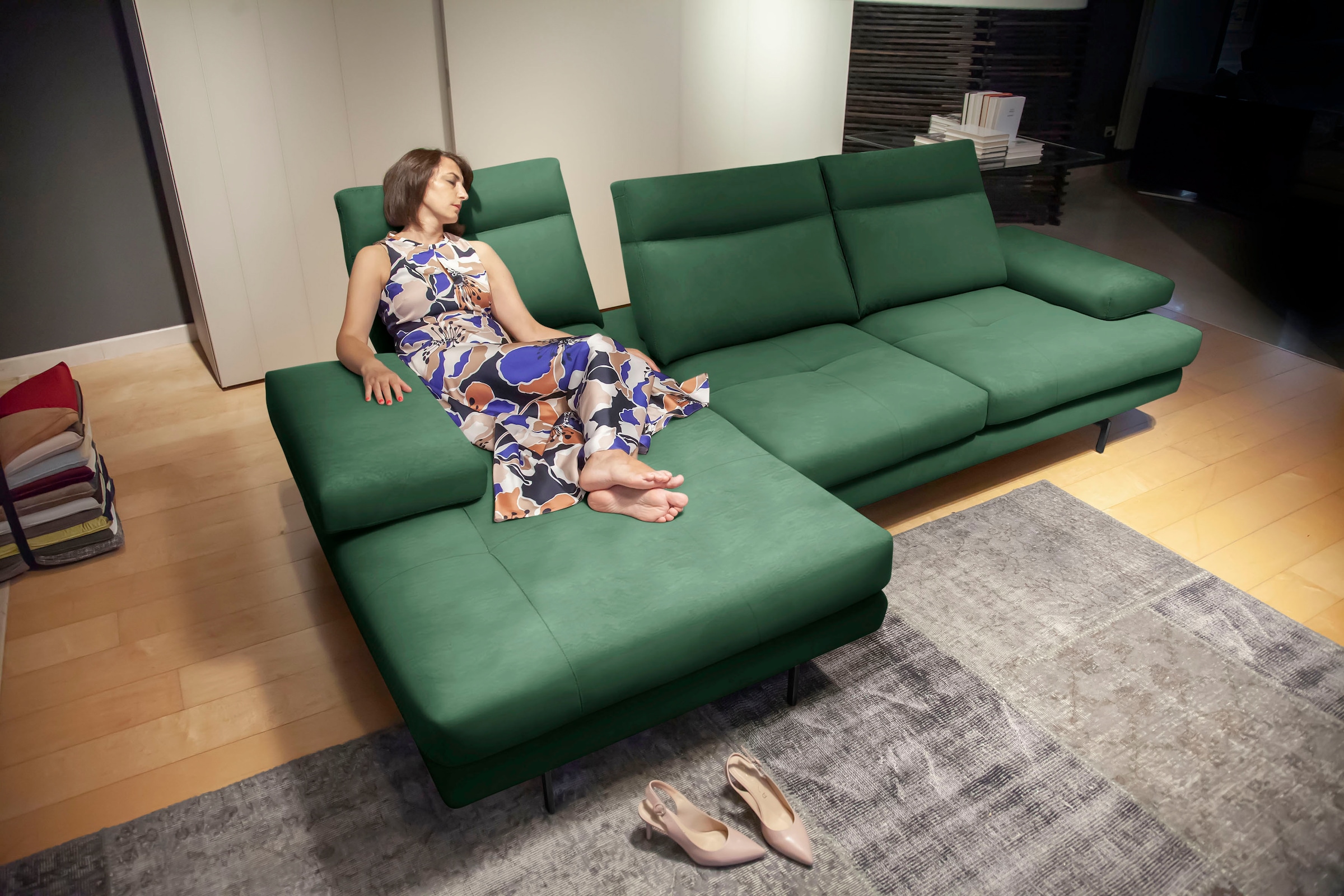 CALIA ITALIA Ecksofa "Toby Wing, B/T: 278/153 cm, Designsofa, Premium Sitzkomfort, L-Form" inklusive Sitztiefenverstellung, Füße in schwarz matt