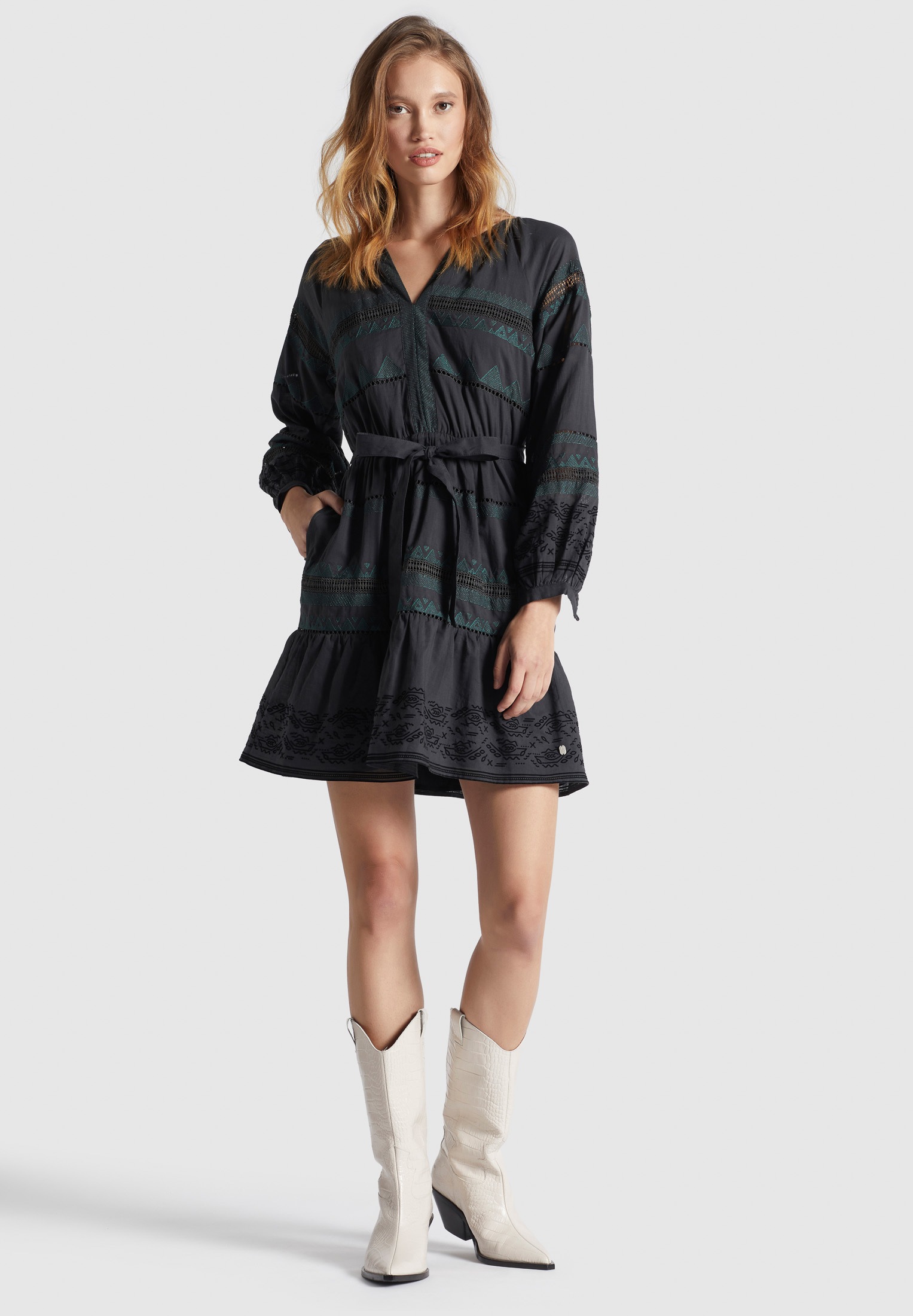 Black Friday khujo Blusenkleid »RAGNA«, mit Stickerei und Spitze im ...