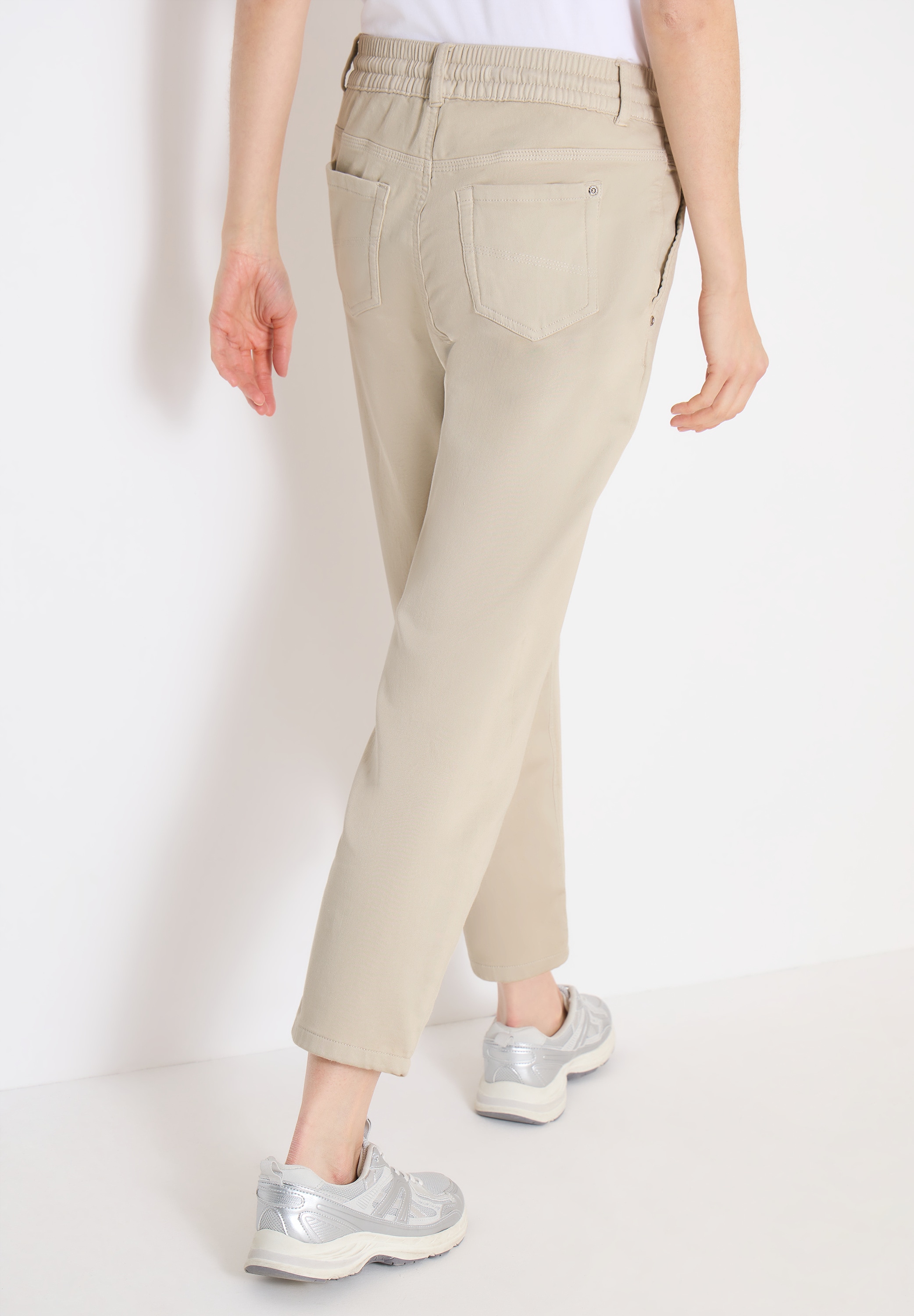 Cecil Jogger Pants  Middle Waist