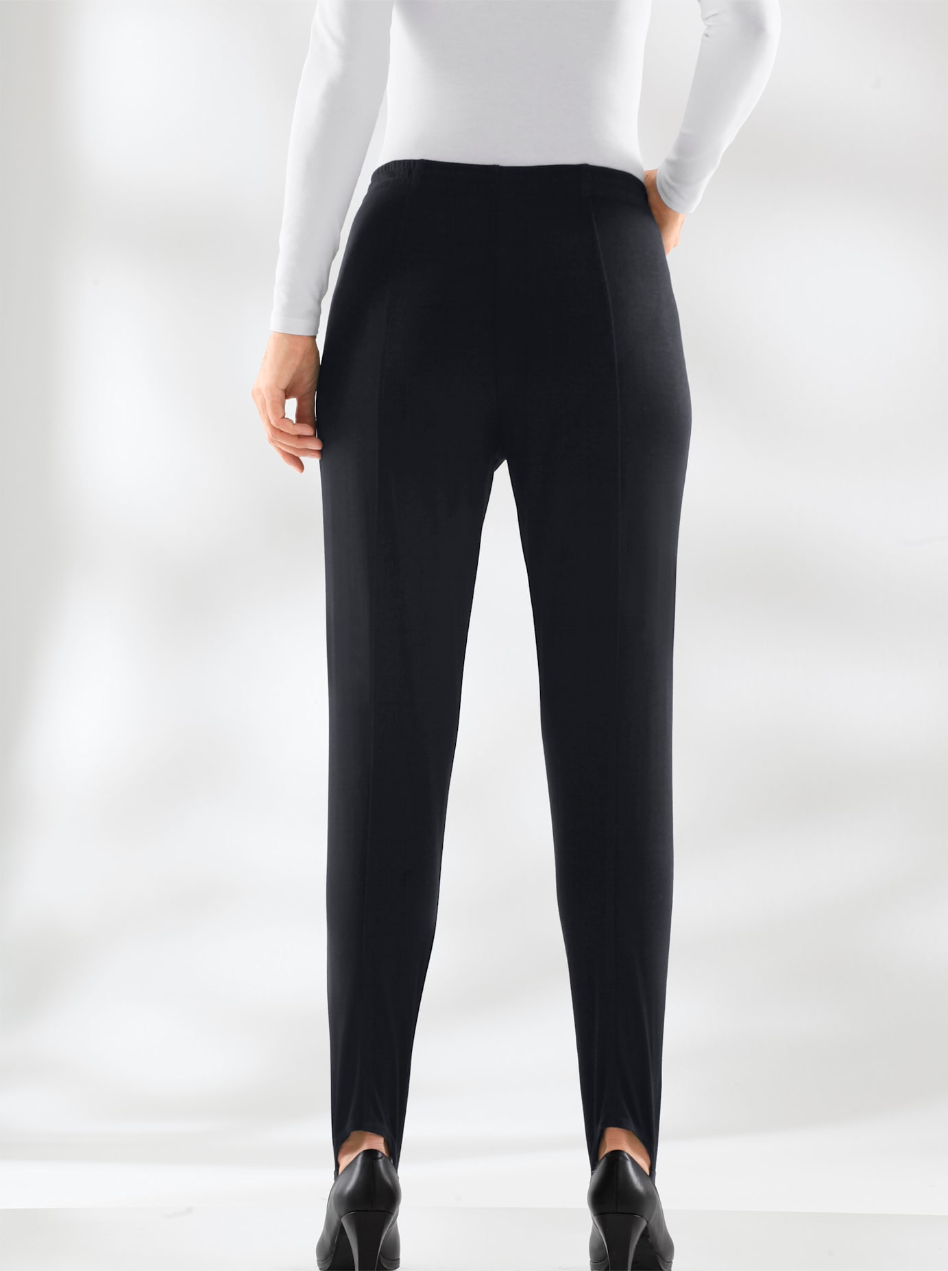 Thumbnail - Classic Basics Bügelfaltenhose