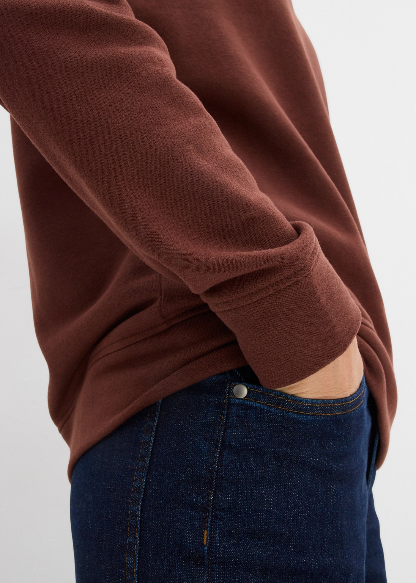 bonprix Sweatshirt »Sweatshirt«, klassischer Rundhalsausschnitt, bequeme Passform, ohne Verschluss
