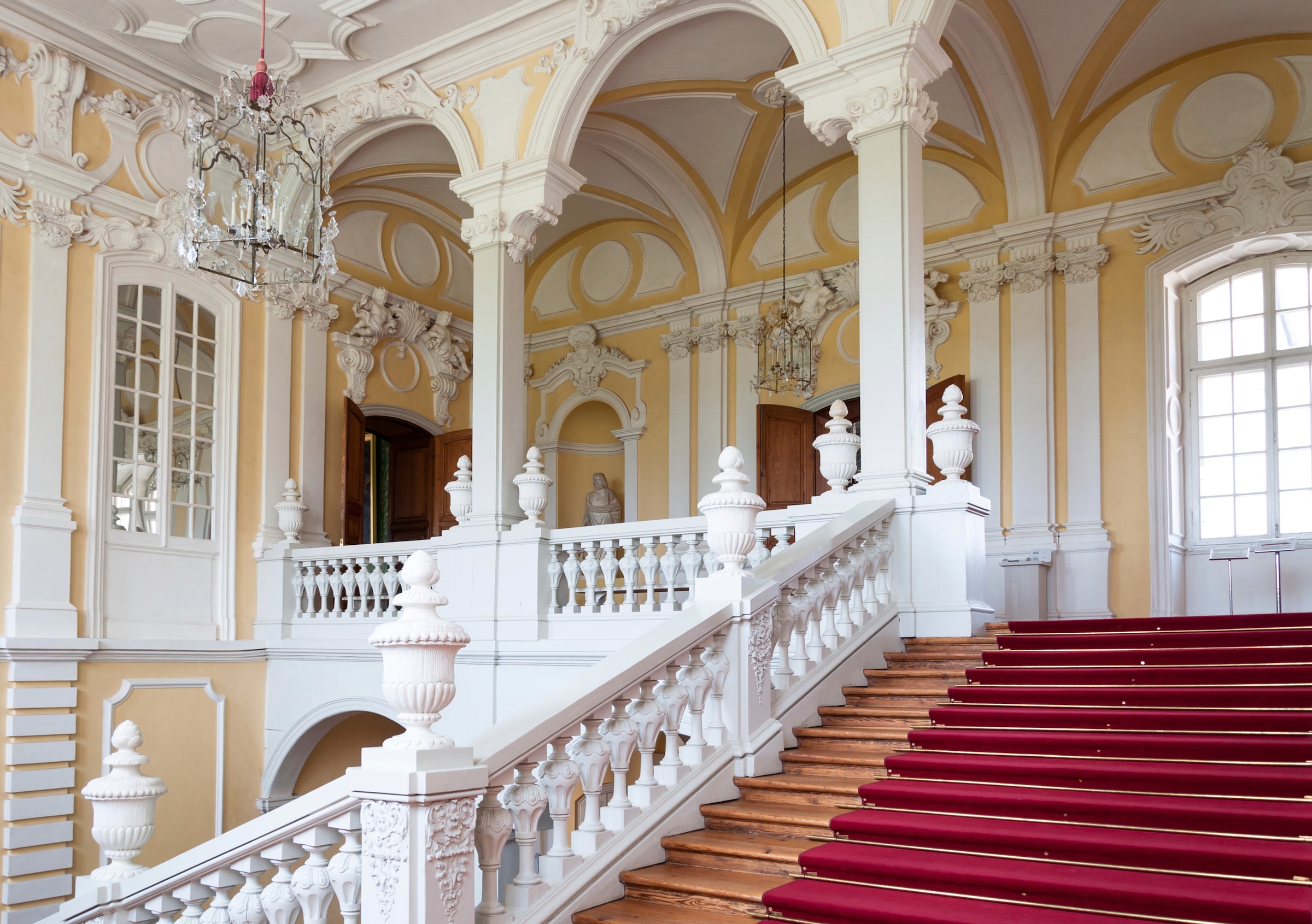 Papermoon Fototapete »ARCHITEKTUR-TREPPEN PALAST BÖGEN SÄULEN BAROCK ROKOKO«