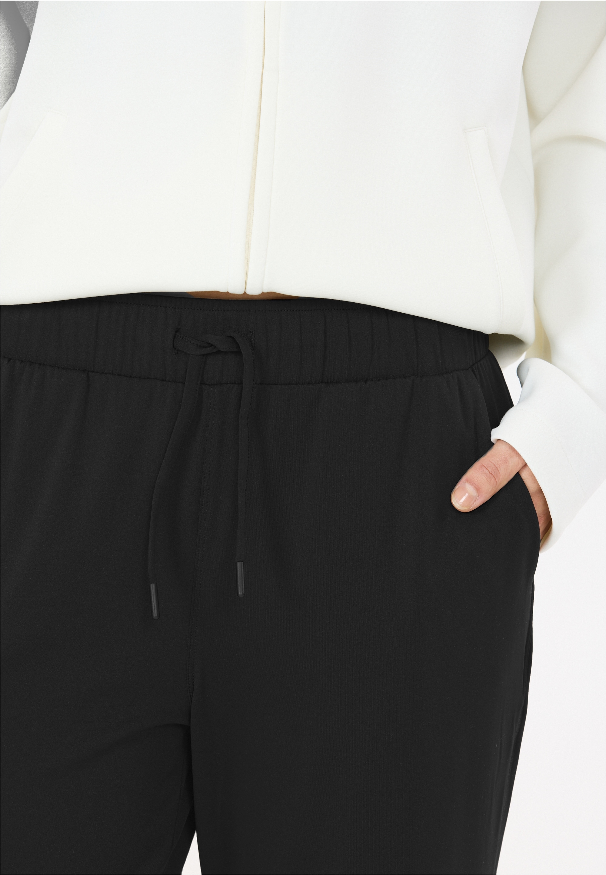 ATHLECIA Sweathose »Fanes«  mit atmungsaktivem Material