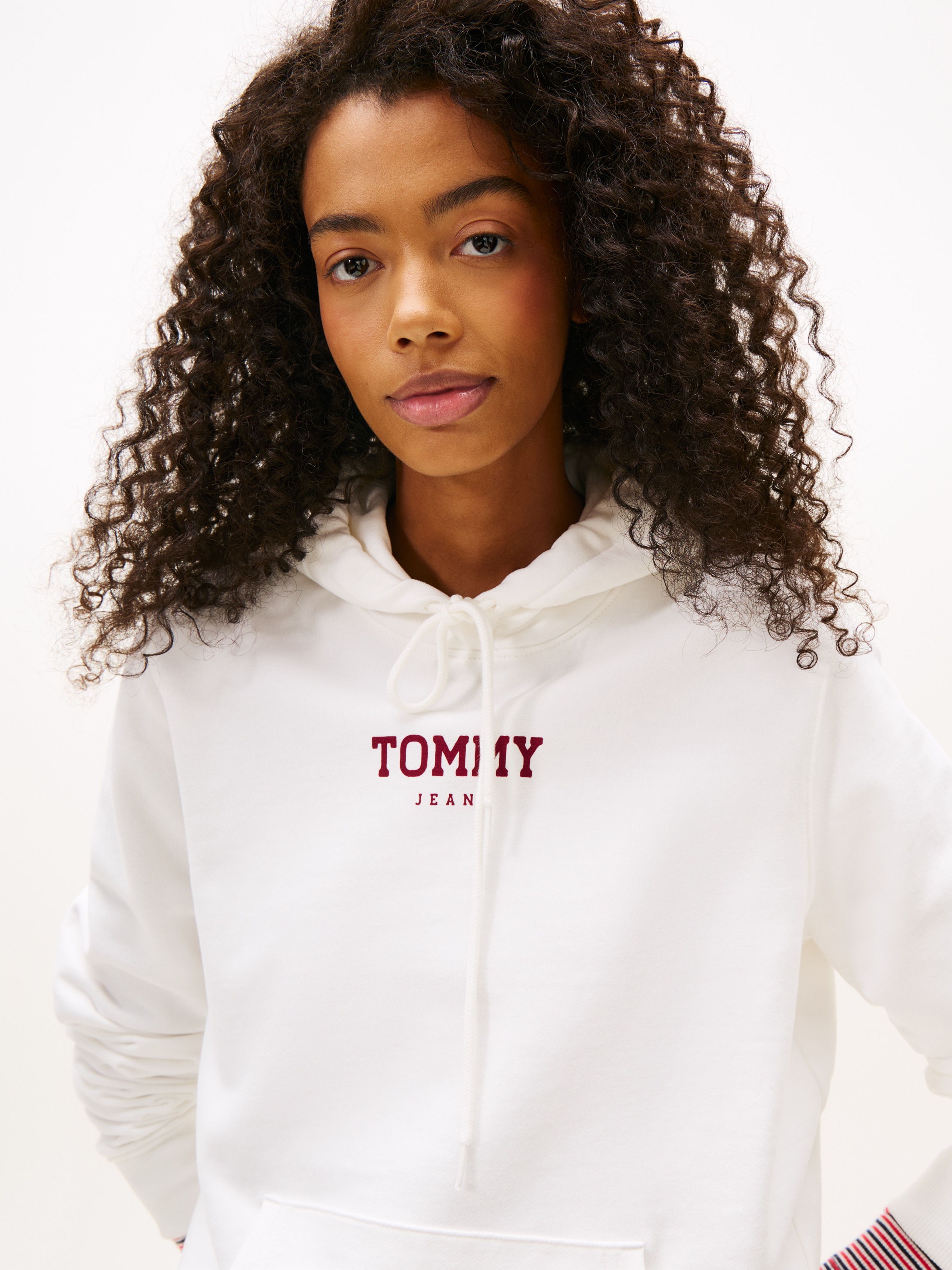 Tommy Jeans Kapuzensweatshirt "TJW REG ESS LOGO 2 HOODIE EXT" günstig online kaufen