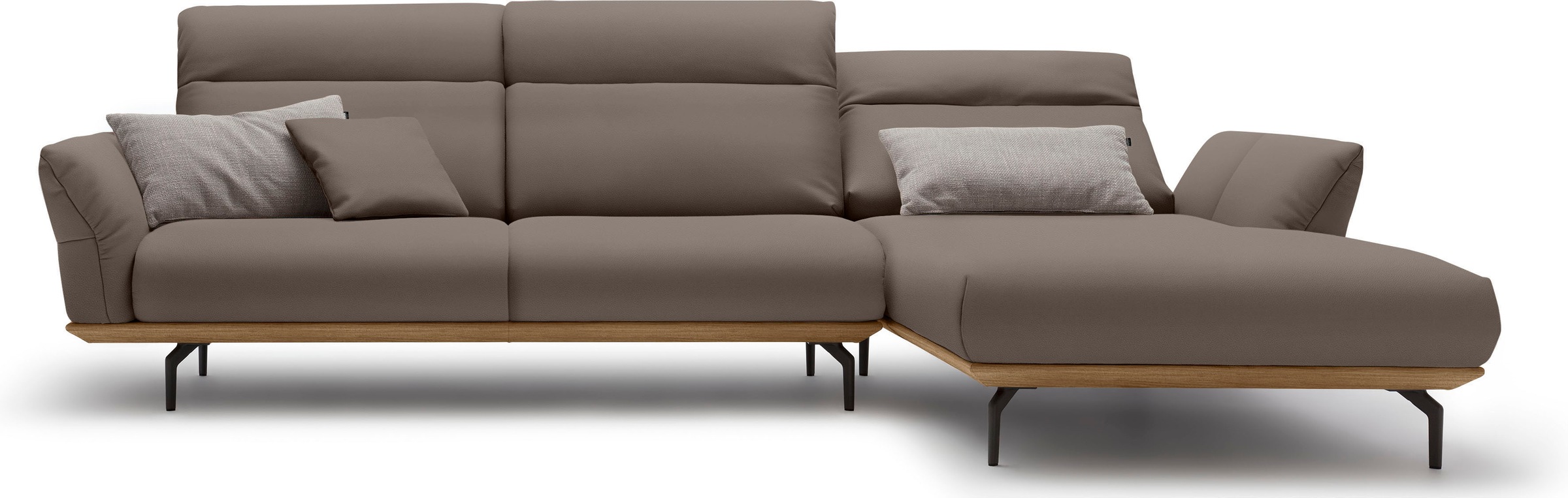 Creation BY ROLF BENZ Ecksofa »CR.460«, Sockel in Nussbaum, Winkelfüße in Umbragrau, Breite 318 cm