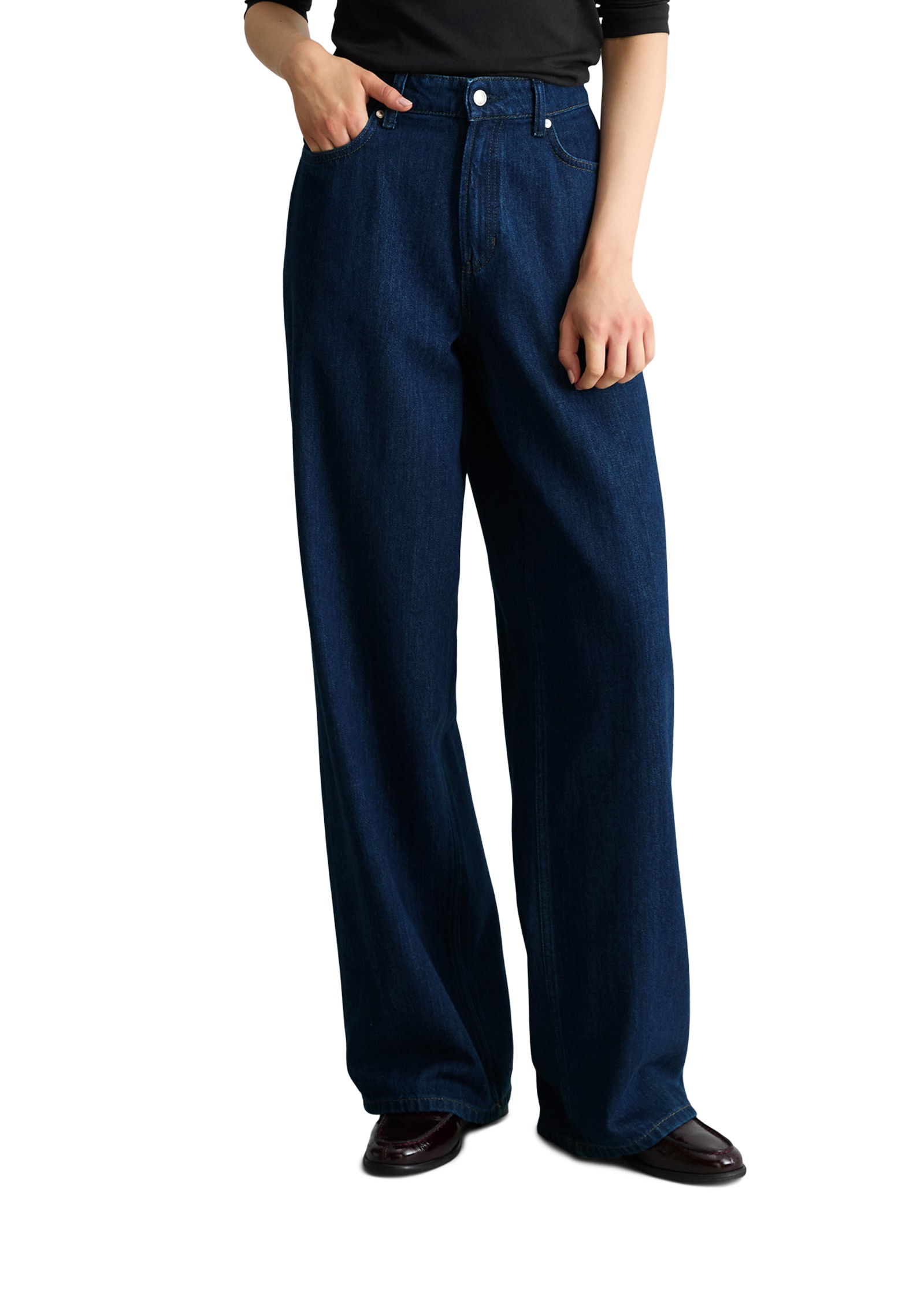 Marc OPolo DENIM "made with Orange Fiber"