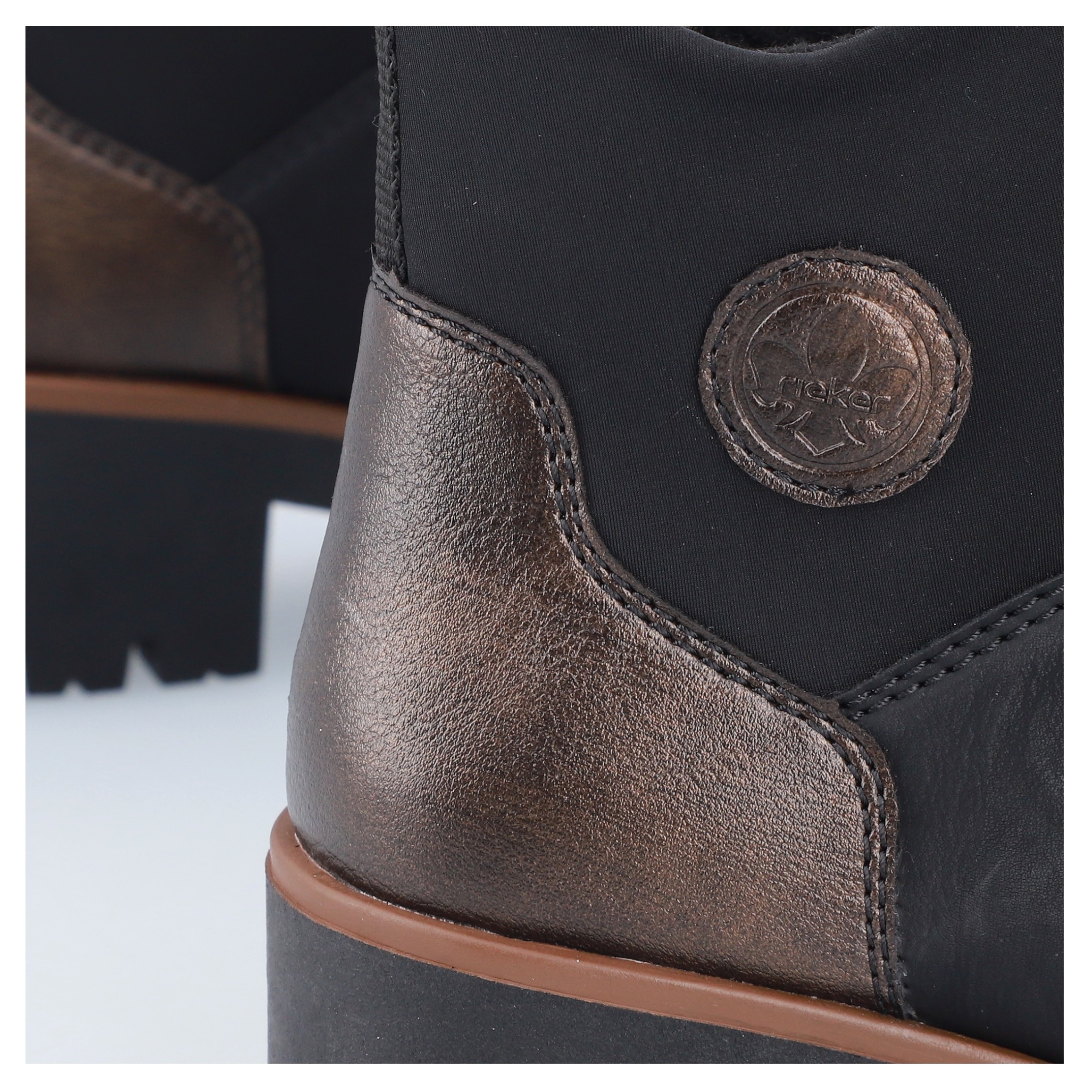 Rieker Winterstiefelette, Winterboots, Ankleboots, Stiefelette, Plateausohle, mit Warmfutter