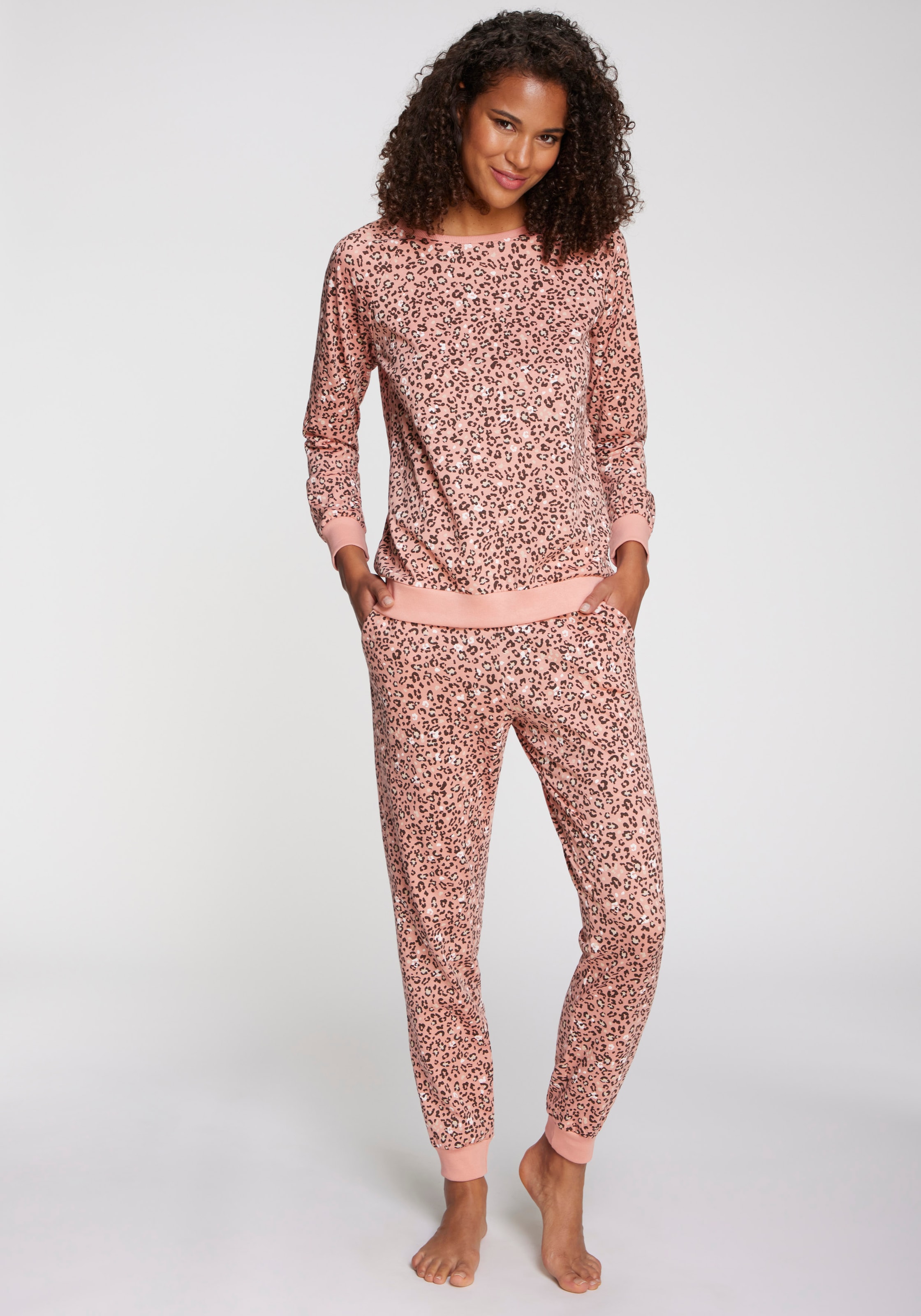 Vivance Dreams Pyjama, (2 tlg.), mit schönem Animalprint günstig online kaufen