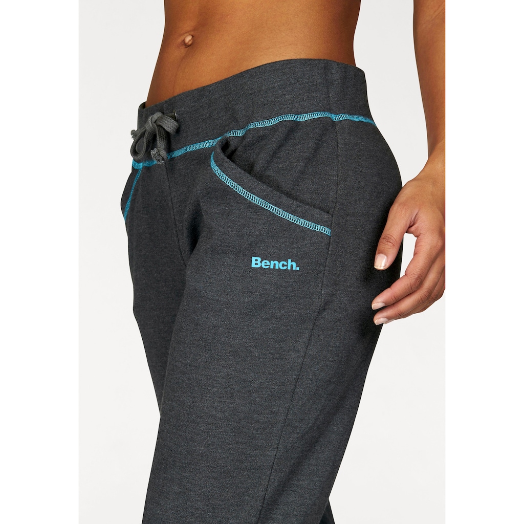 Bench. Loungewear Relaxhose, mit kontrastfarbenen Nähten, Loungewear