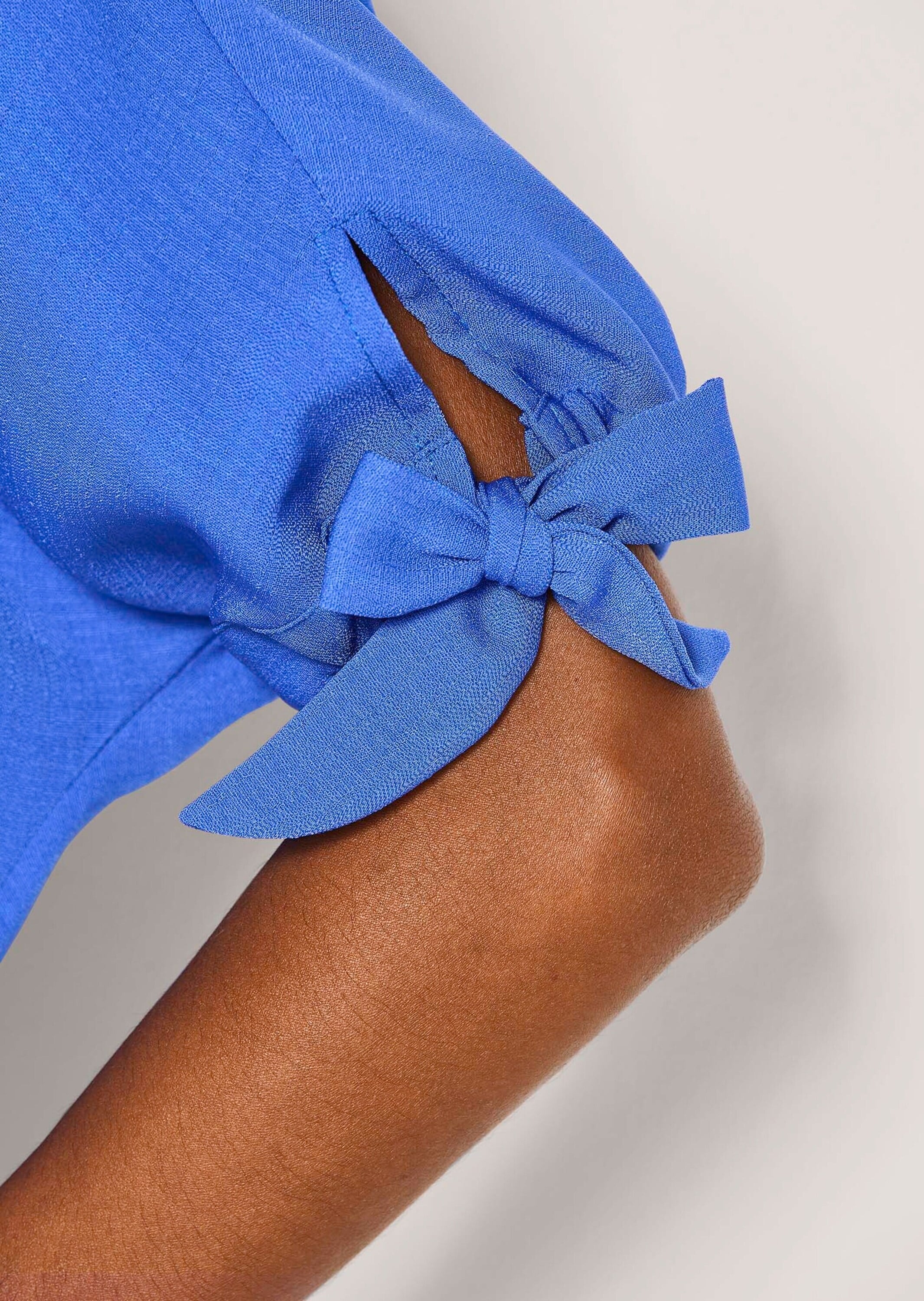 MADELEINE Kurzarmbluse »Blusenshirt Luftige Sommerbluse mit Fledermausärmeln«