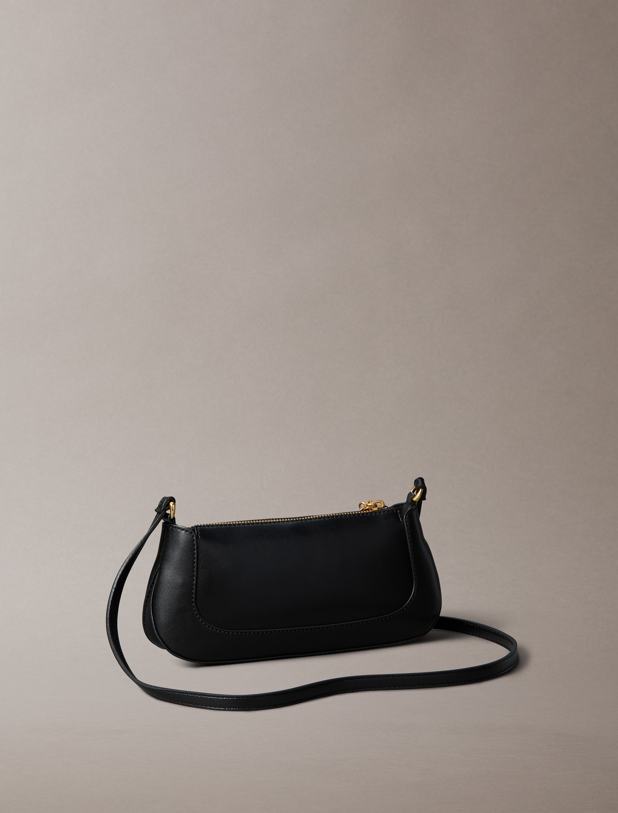 Umhängetasche CALVIN KLEIN "HARDWARE ZIP CROSSBODY", Damen, Gr. B/H/T: 25cm x 11,5cm x 5cm, schwarz, Lederimitat, unifarben, Taschen Umhängetasche, Damen Schultertasche, Handtasche, Tragetasche mit CK-Schriftzug 2
