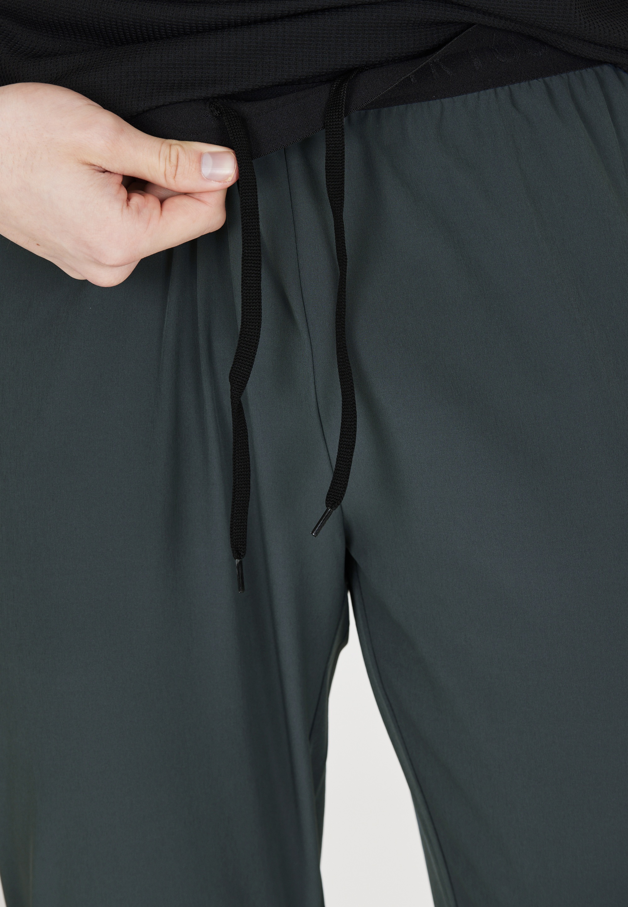 Virtus Sweathose »BLAG V2«, mit atmungsaktivem 4-Wege-Funktionsstretch