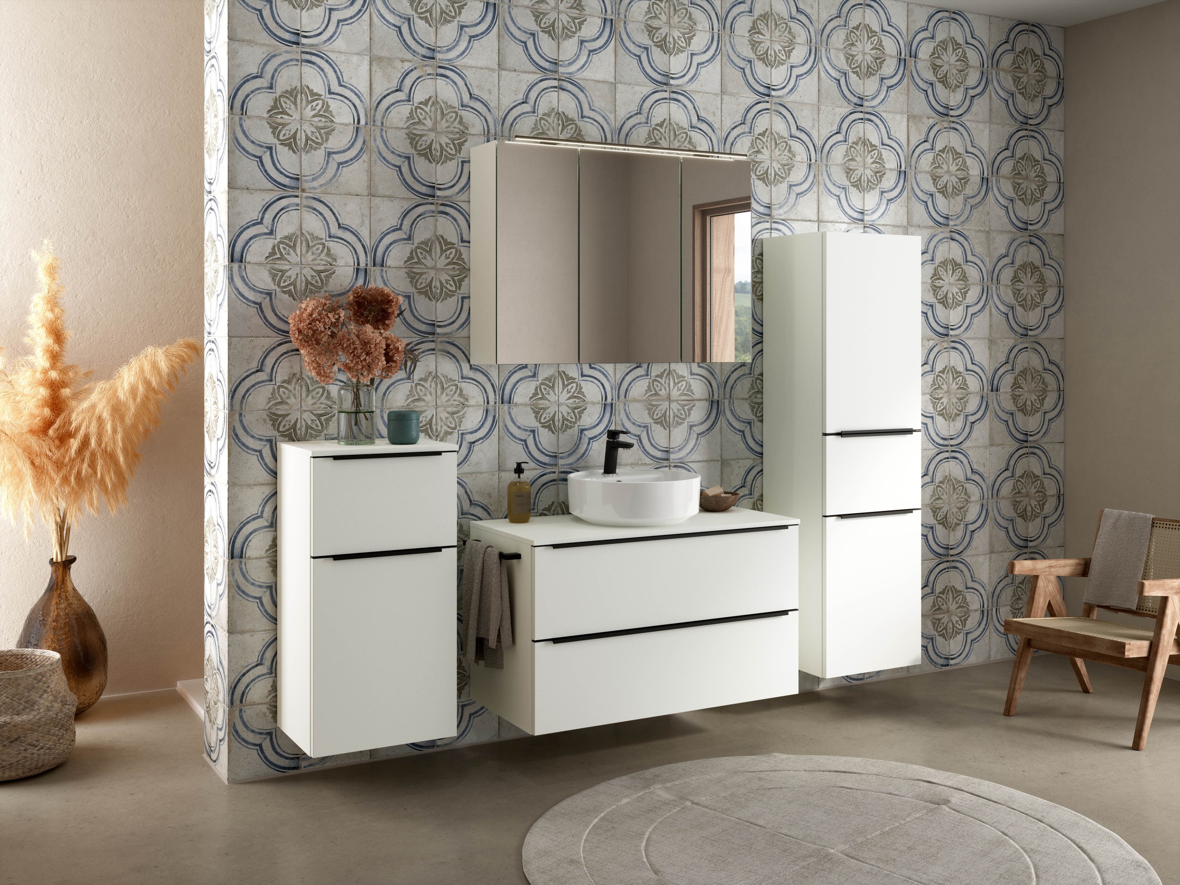nobilia® Badmöbel-Set »Alvene«, (2 St., vormontiert, mit Soft-Close), inkl. Spiegelschrank mit Beleuchtung und Dimmerfunktion, in 4 Breiten