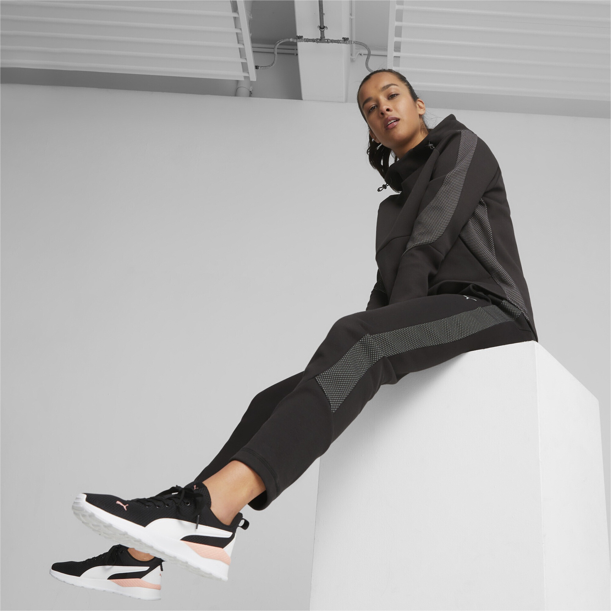PUMA Trainingsschuh »Anzarun Lite Sneakers Erwachsene«