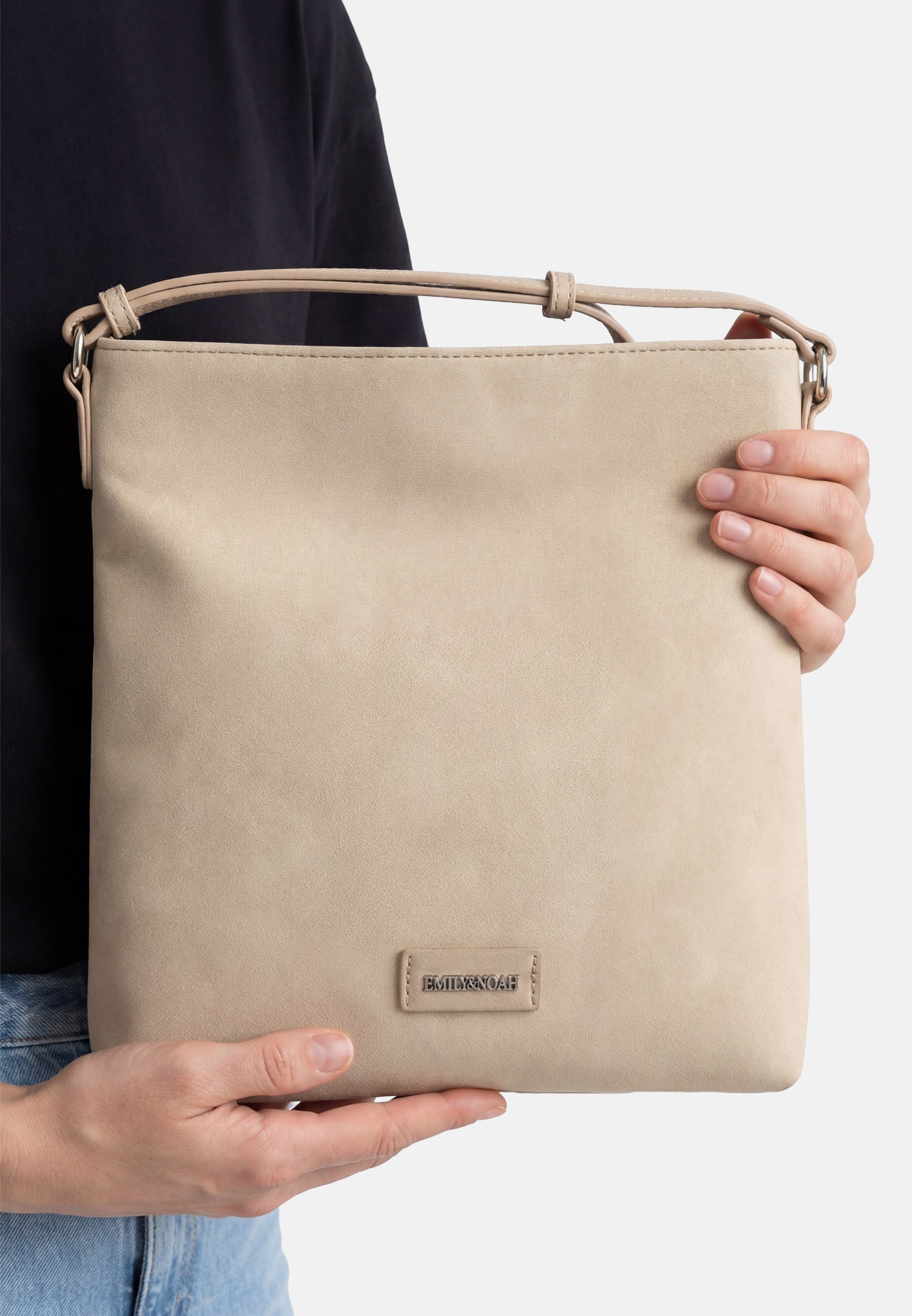 EMILY & NOAH Jeanna Shoulder Bag Beige 3