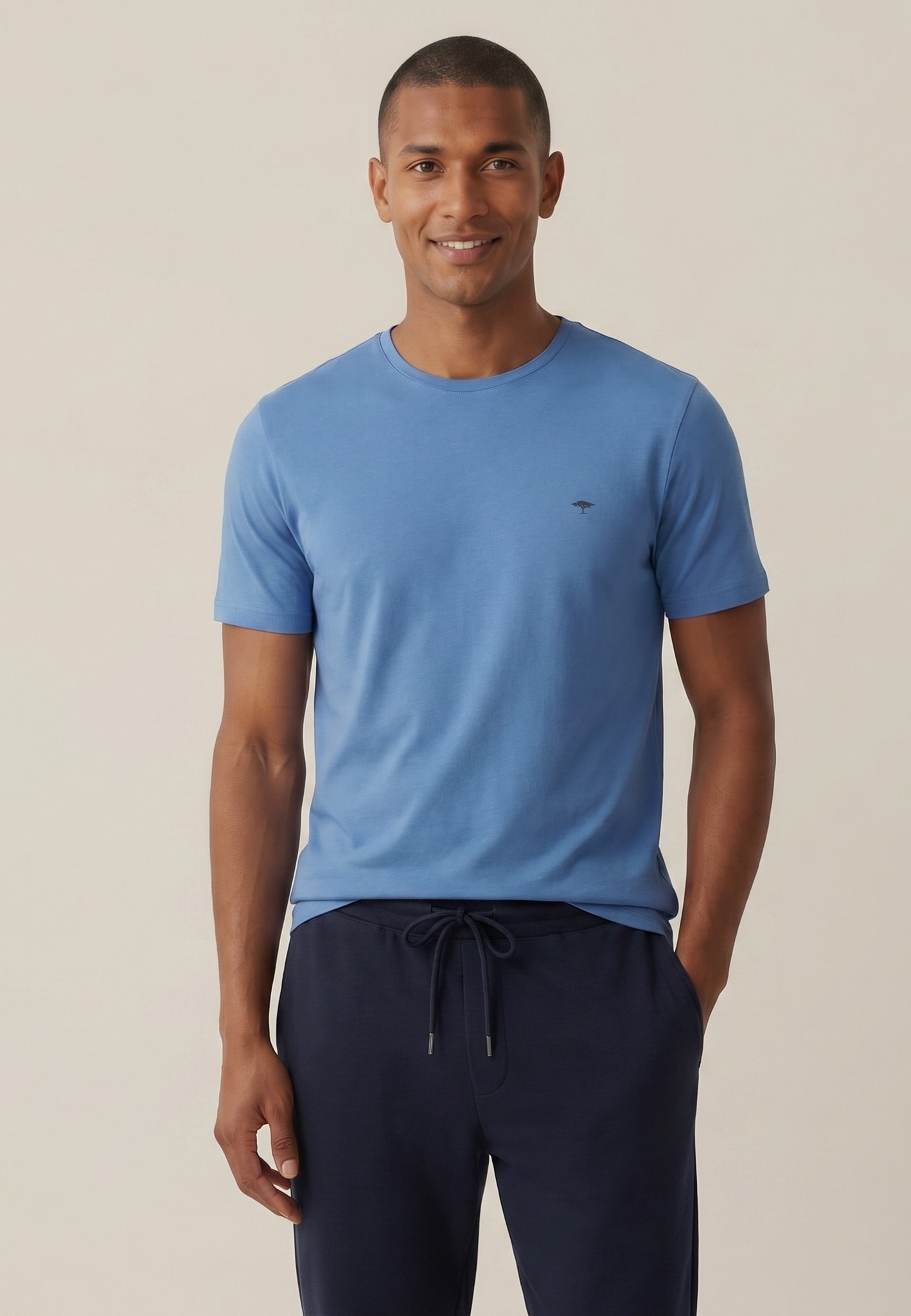 FYNCH-HATTON "FYNCH-HATTON Basic T-Shirt" Sommershirt in unifarben, mit Logostickerei