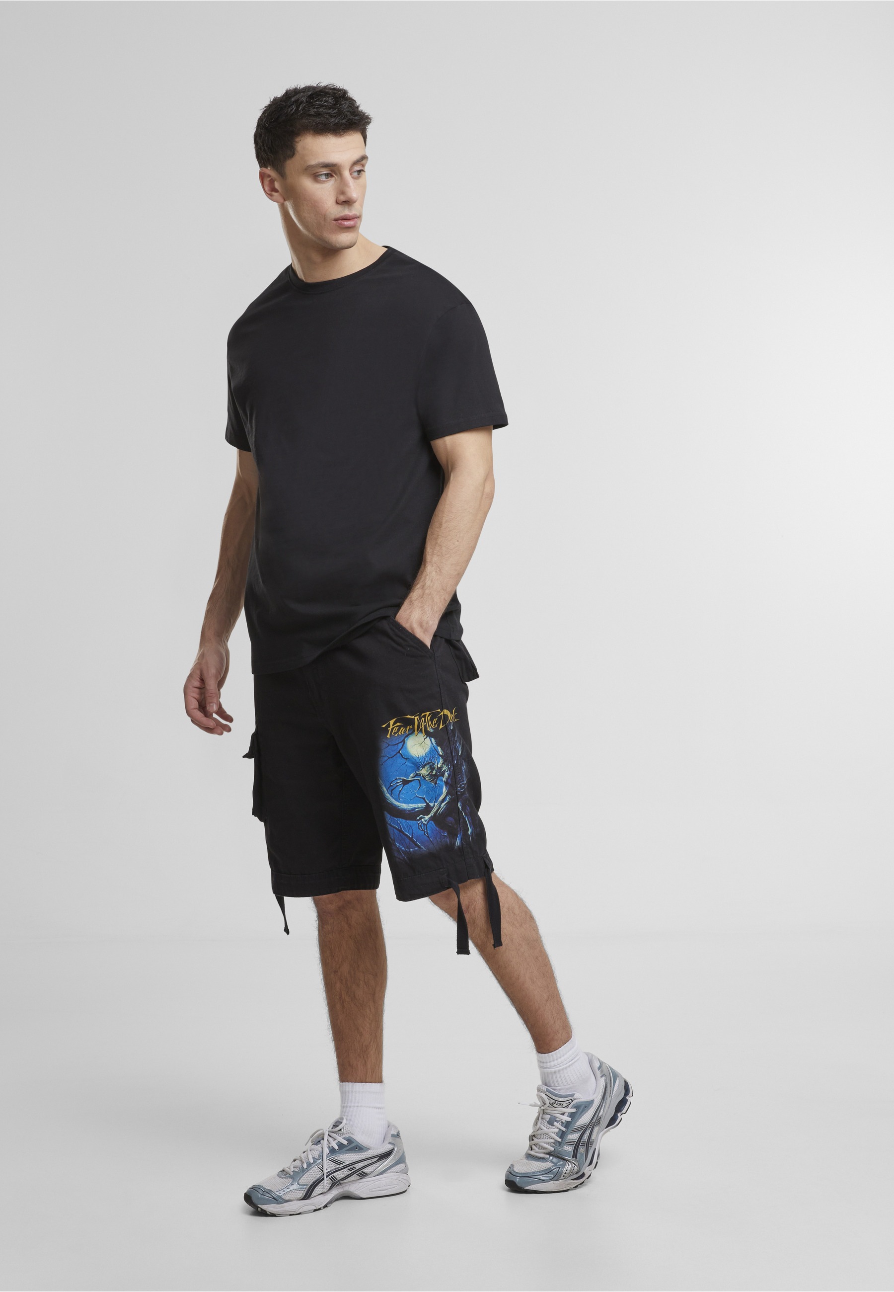 Brandit Cargoshorts »Brandit Iron Maiden Savage Shorts Fear of the Dark«