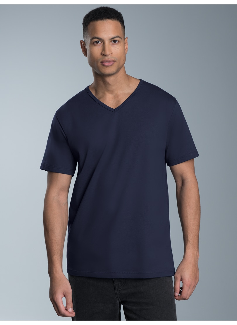Trigema T-Shirt "TRIGEMA T Shirt aus Biobaumwolle mit V-Ausschnitt" 1