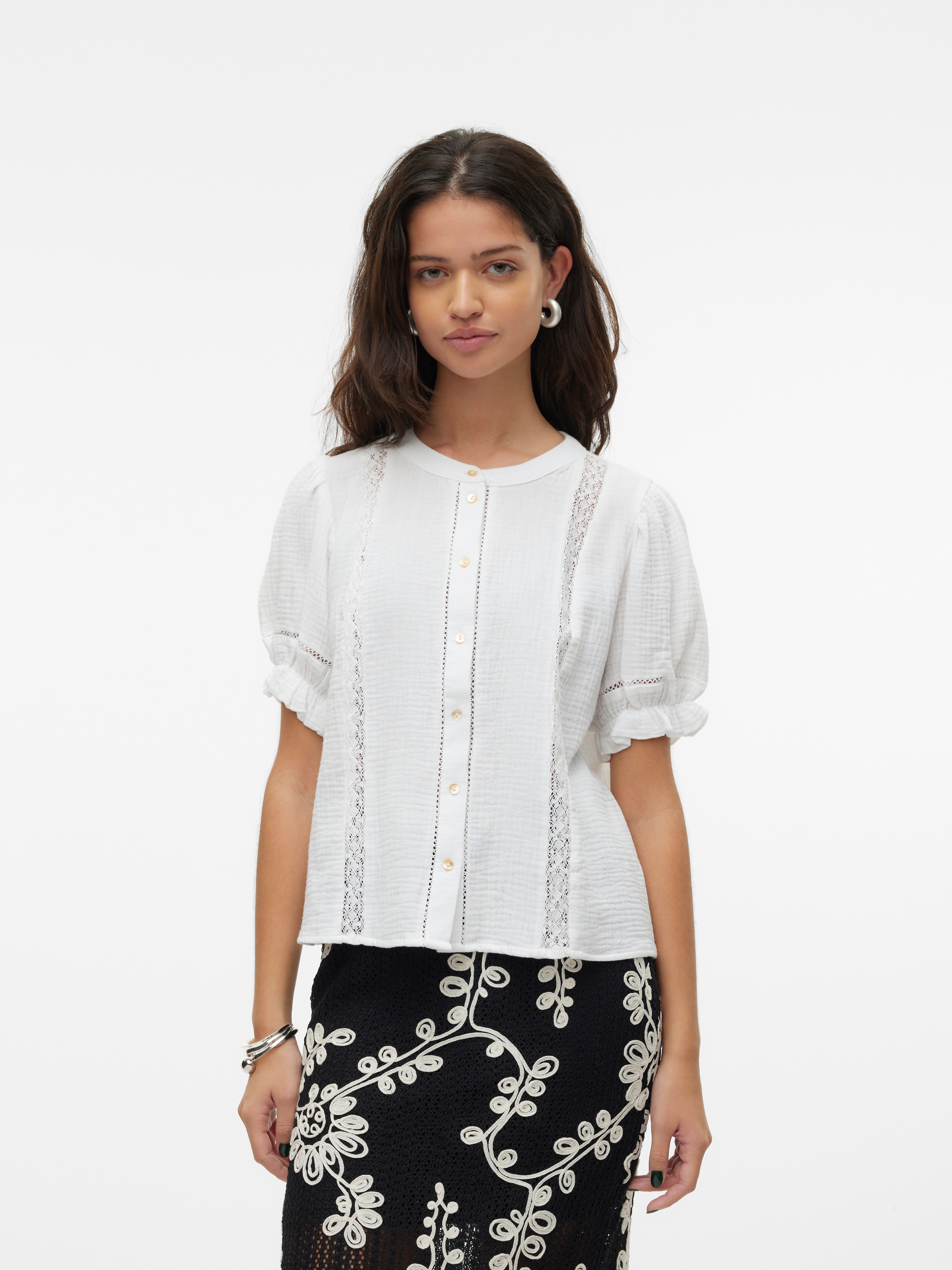 Vero Moda Kurzarmbluse »VMNATALI 2/4 LACE SHORT TOP WVN NOOS« Baumwolle, regular fit