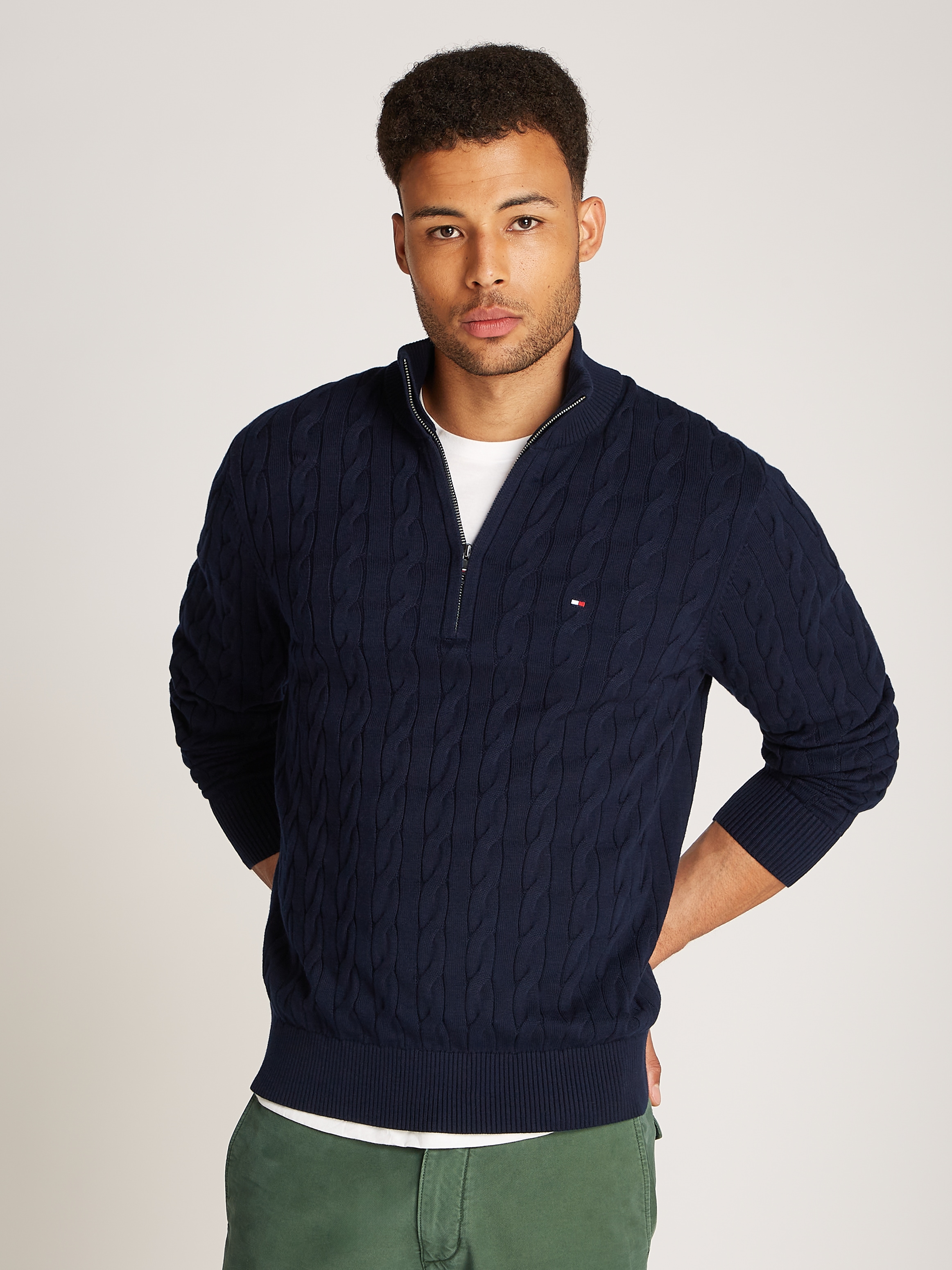 Tommy Hilfiger Strickpullover »CLASSIC COTTON CABLE ZIP MOCK«, mit modischem Zopfmuster