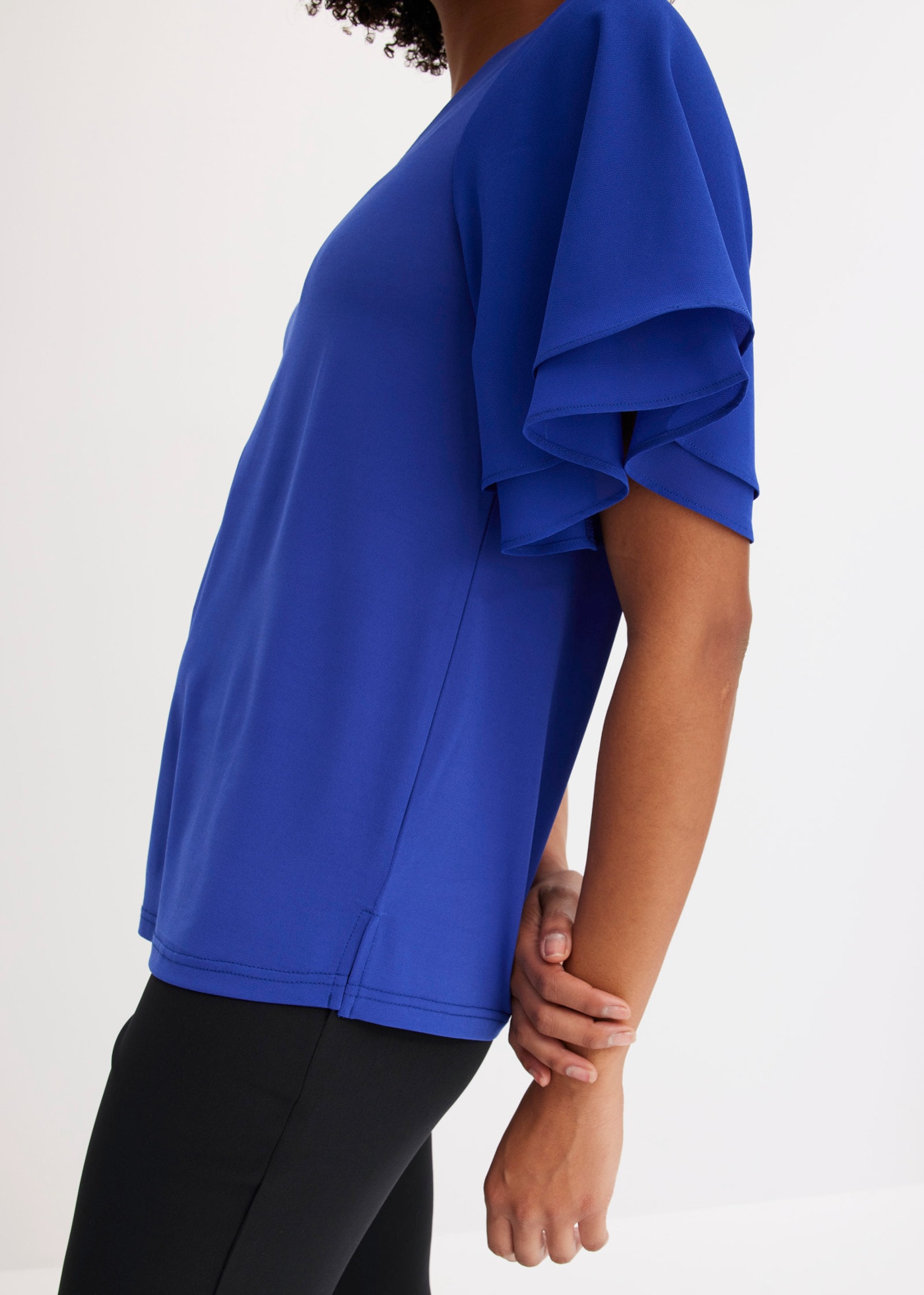bonprix T-Shirt mit Chiffonärmeln, Kurzarm-Design, aus Polyester und Elasthan