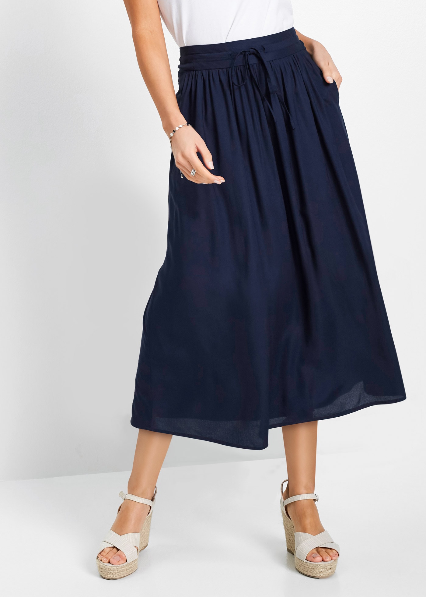 Maxirock BONPRIX, Damen, Gr. 38, blau (dunkelblau), Obermaterial: 100% Viskose, loose fit, Röcke Maxirock, aus Viskose, Maxilänge, lockere Passform, bedrucktes Design