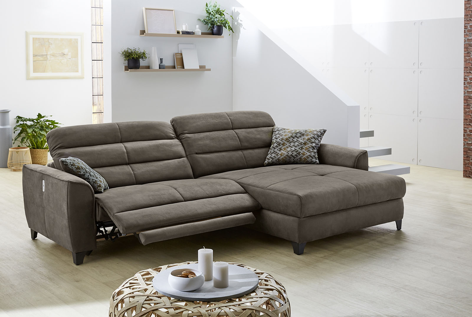 Jockenhöfer Gruppe 1100000002199 "Double One L-Form, B: 288 cm, 2x120 cm breite, elektr. Relaxfunktionen" Kopfteilverstellung, USB-Anschluss & Zierkissen