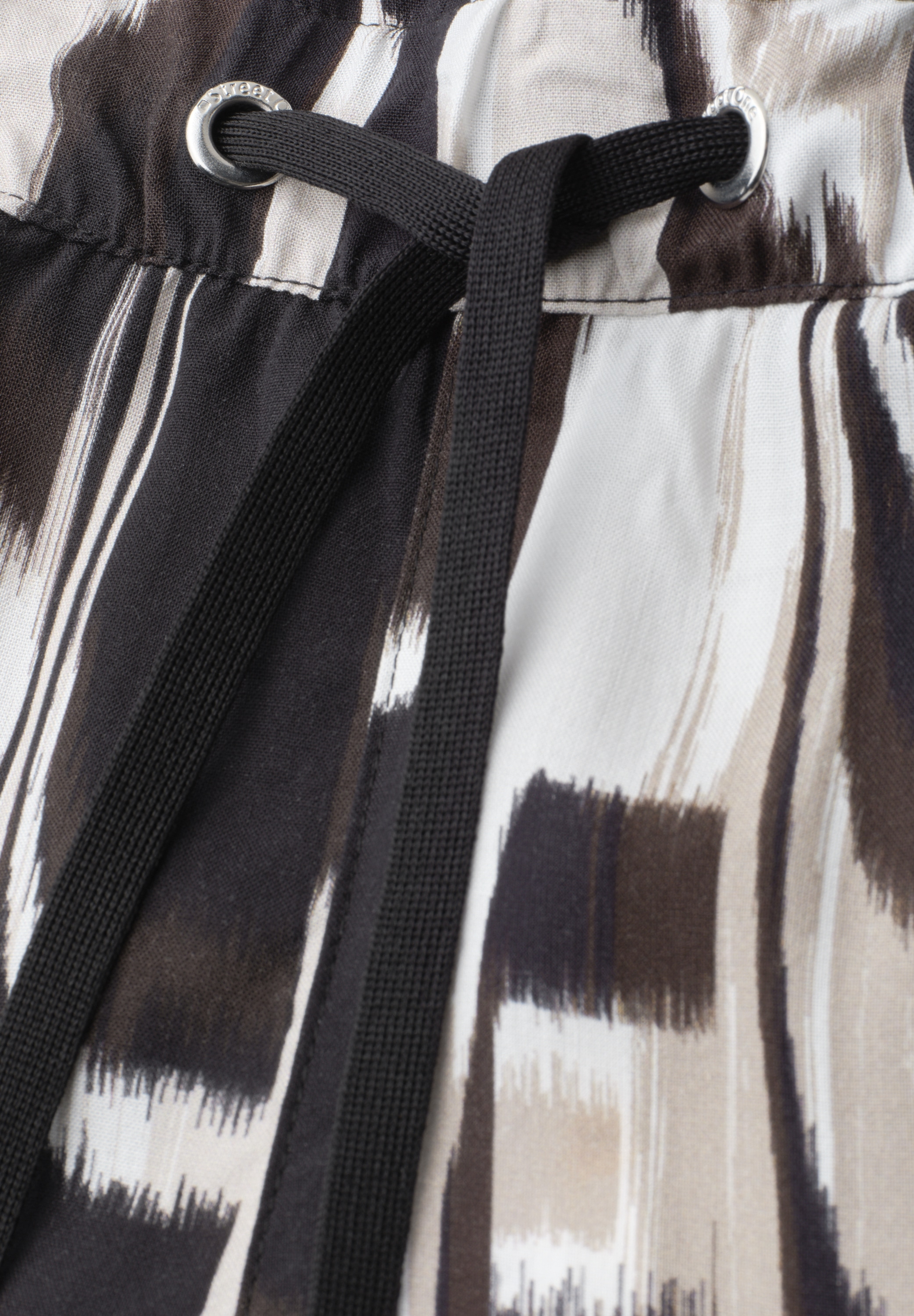 STREET ONE Shorts  mit allover Print