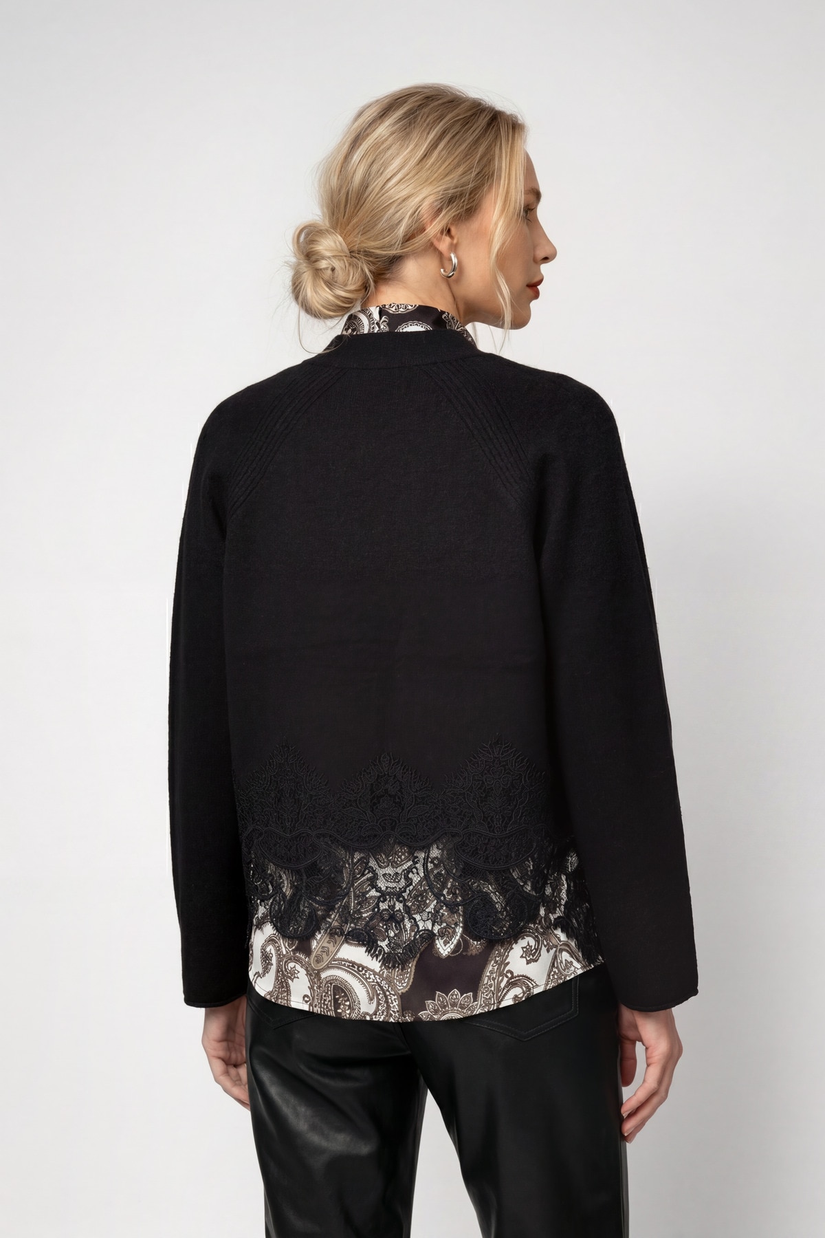 Monari Strickjacke »Jacke Strickjacke Spitze« Regular fit mit Spitze
