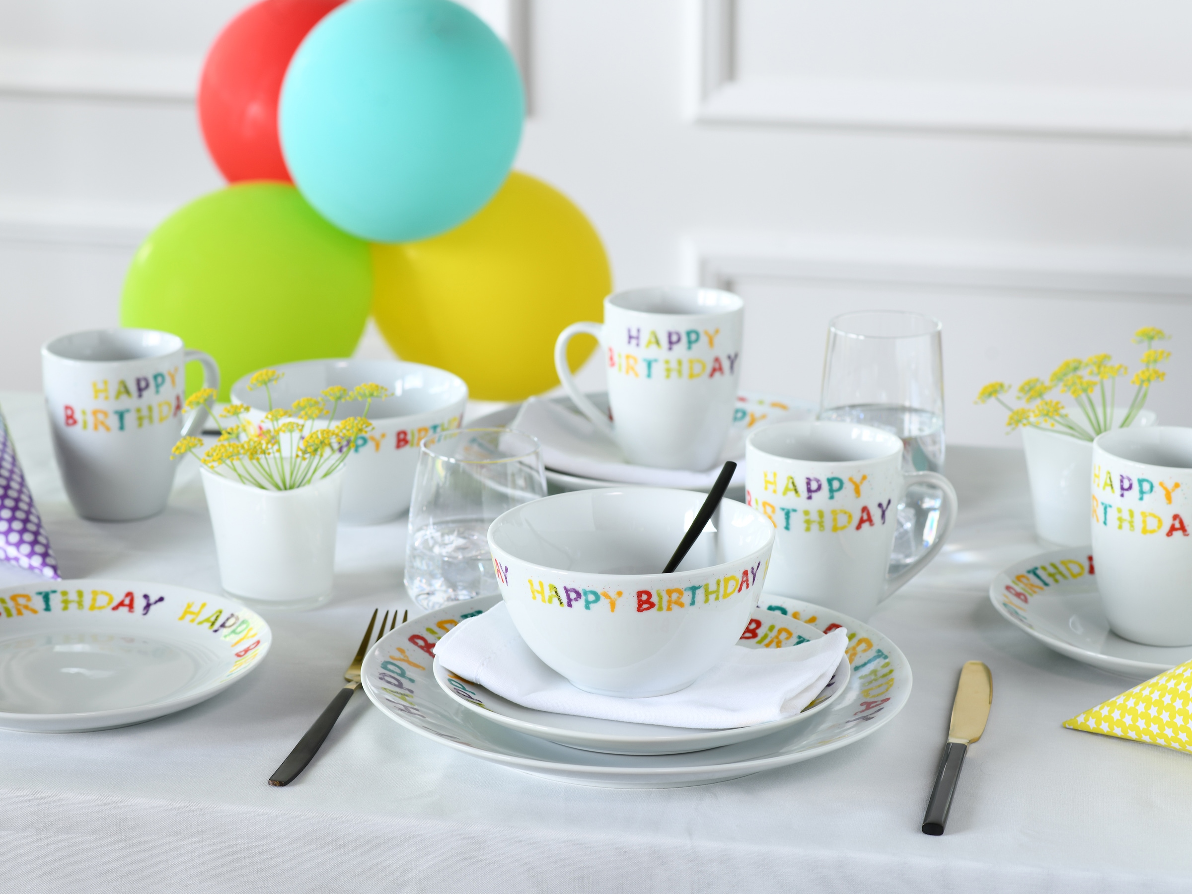 CreaTable Kombiservice »Happy Birthday, Kombi-Service 16-tlg.«, (Set, 16 tlg.), Fröhliches buntes Geschirr, Für alle Geburtstagsfeierlichkeiten