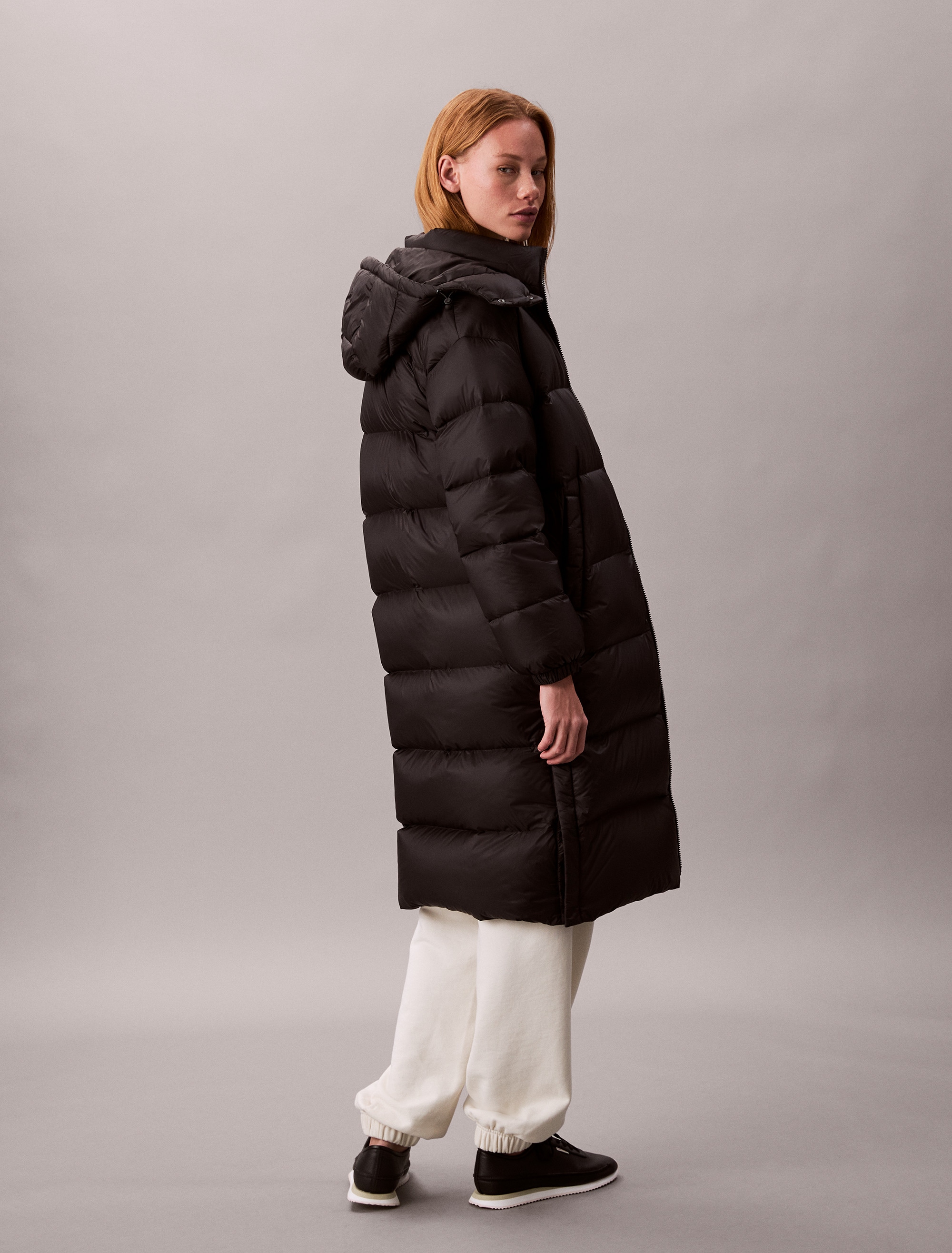 Calvin Klein Jeans Steppmantel »ESSENTIAL MIDWEIGHT LONG PUFFER«, Mit Rundhalsausschnitt, regular fit