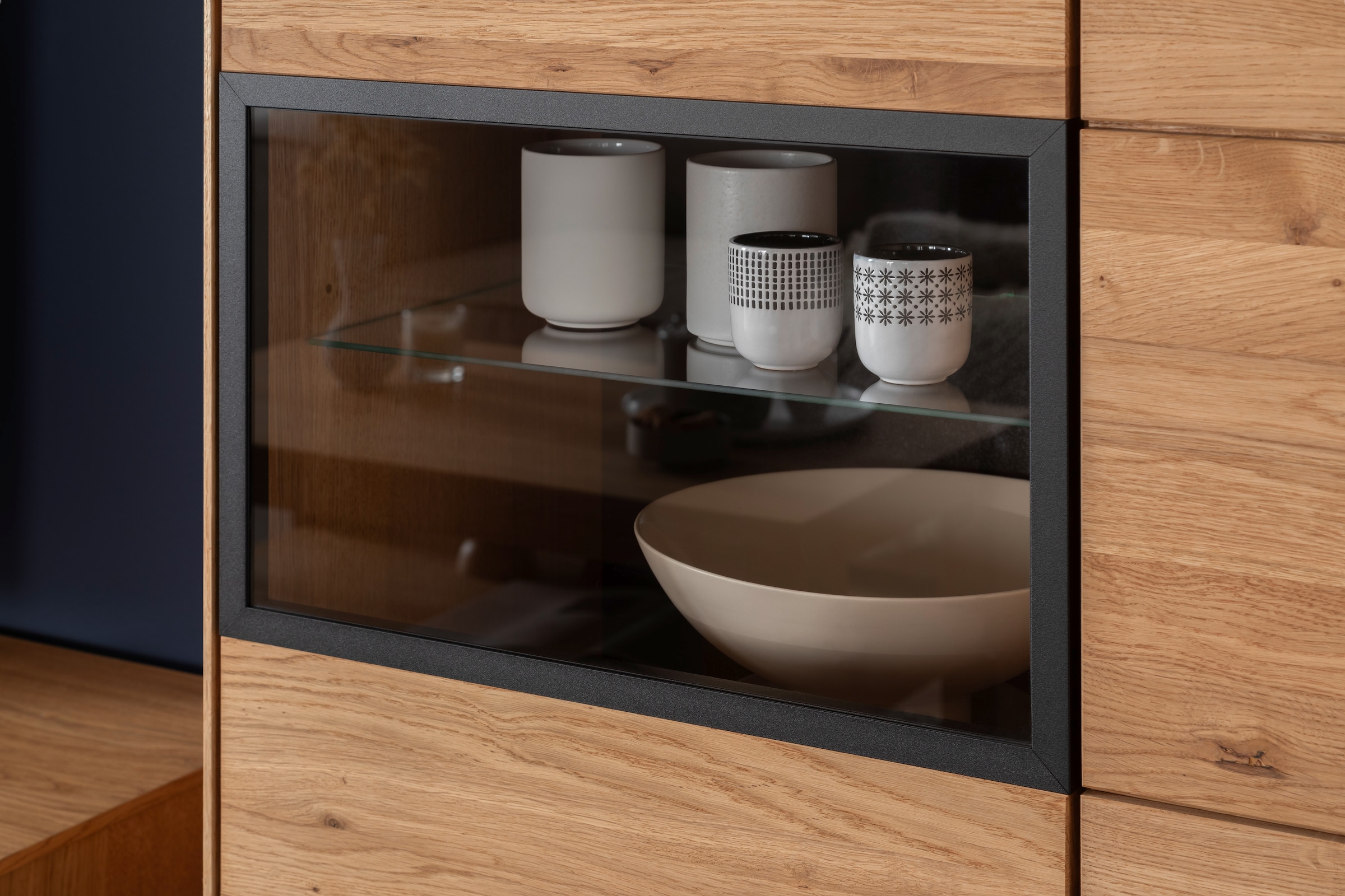 MCA living Stauraumvitrine »Araya Highboard«, (1 St.), Türen gedämpft