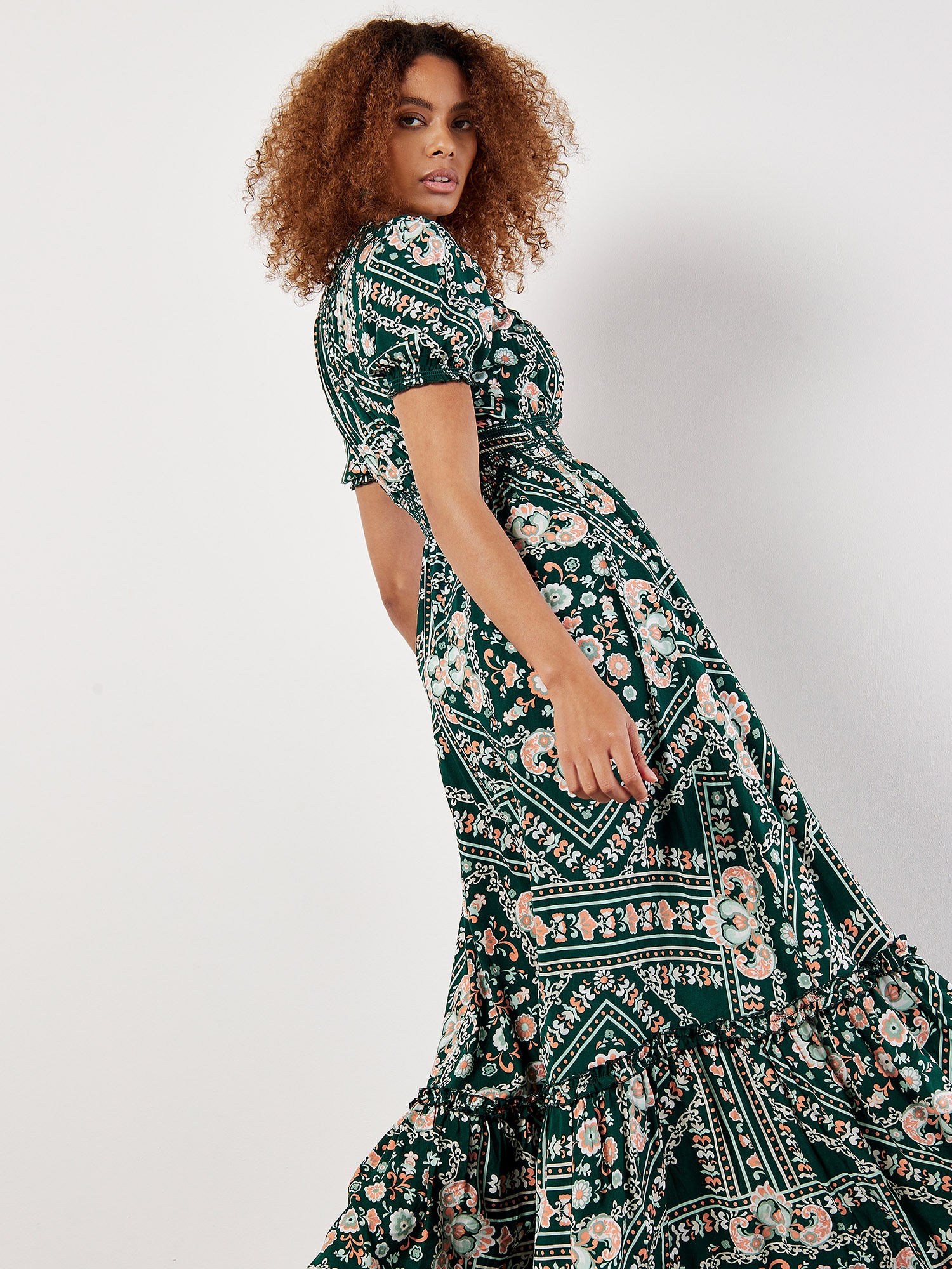 Apricot Maxikleid »Maxikleid« mit Smokband und Volant
