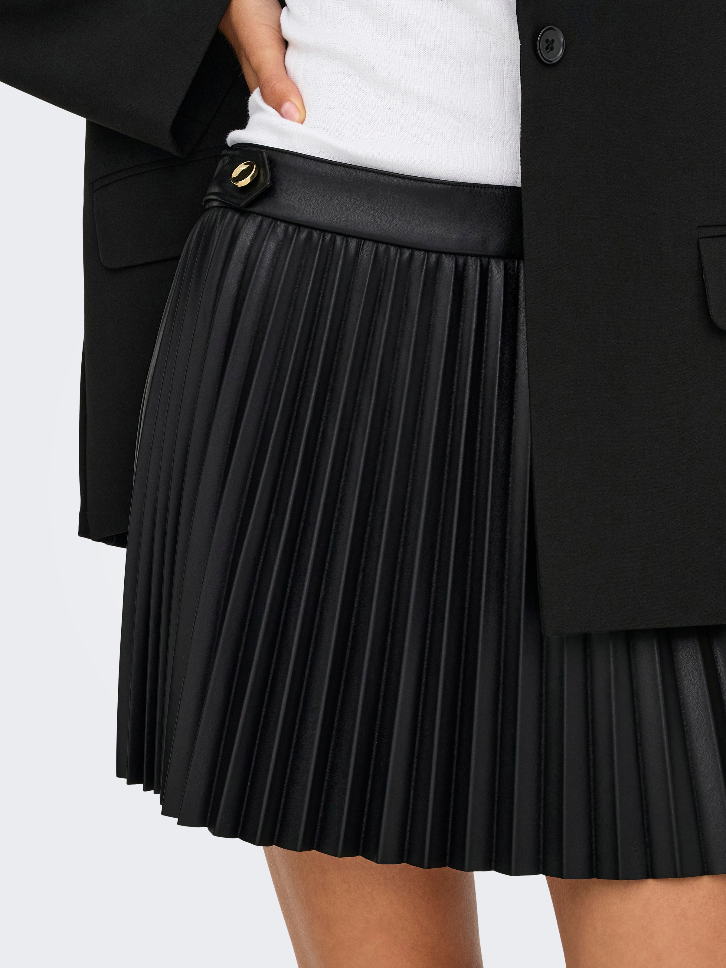 Thumbnail - ONLY Lederimitatrock "ONLVIVE LIFE HW PLEAT FAUX LE SKIRT PNT"