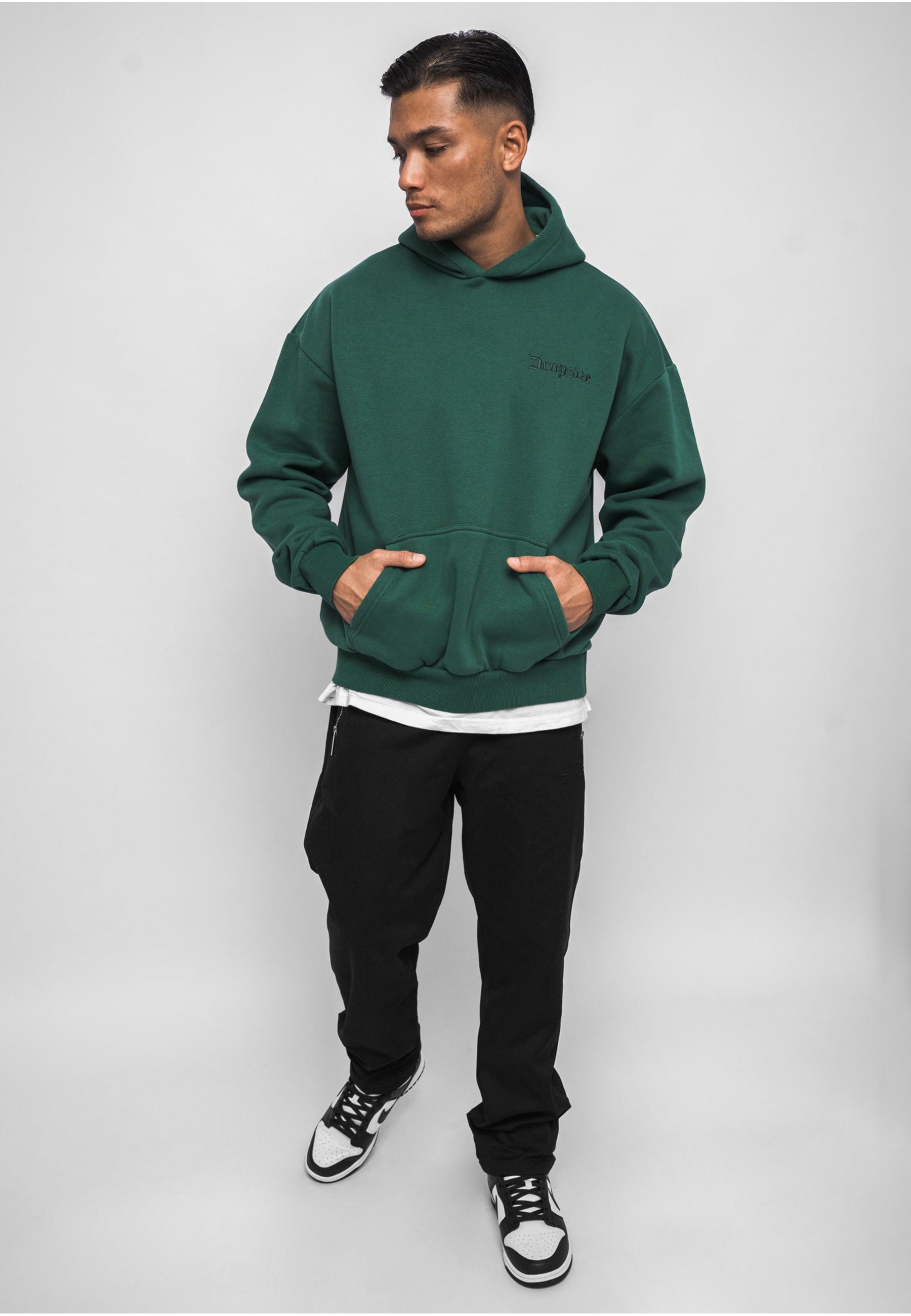 Dropsize Kapuzensweatshirt »Dropsize Herren Dropsize Heavy Oversize Embo Hoodie«, 1 Stk.

