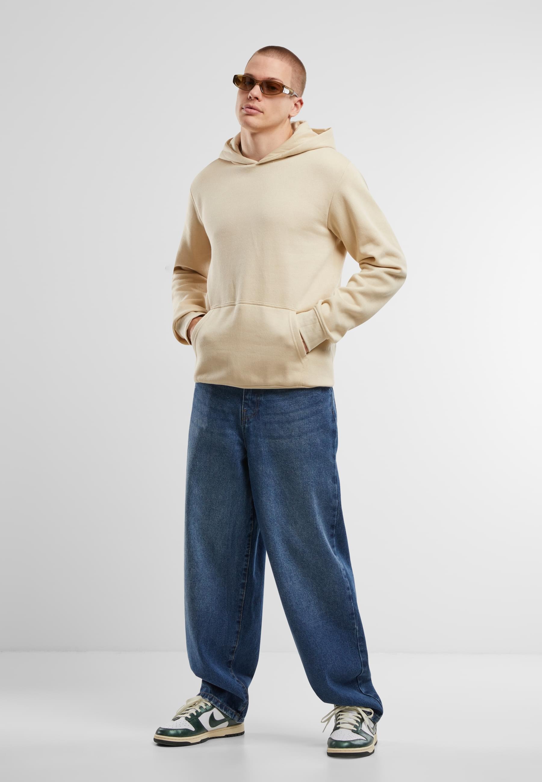 URBAN CLASSICS Kapuzensweatshirt »Urban Classics Basic Essential Hoody«, (1 tlg.)