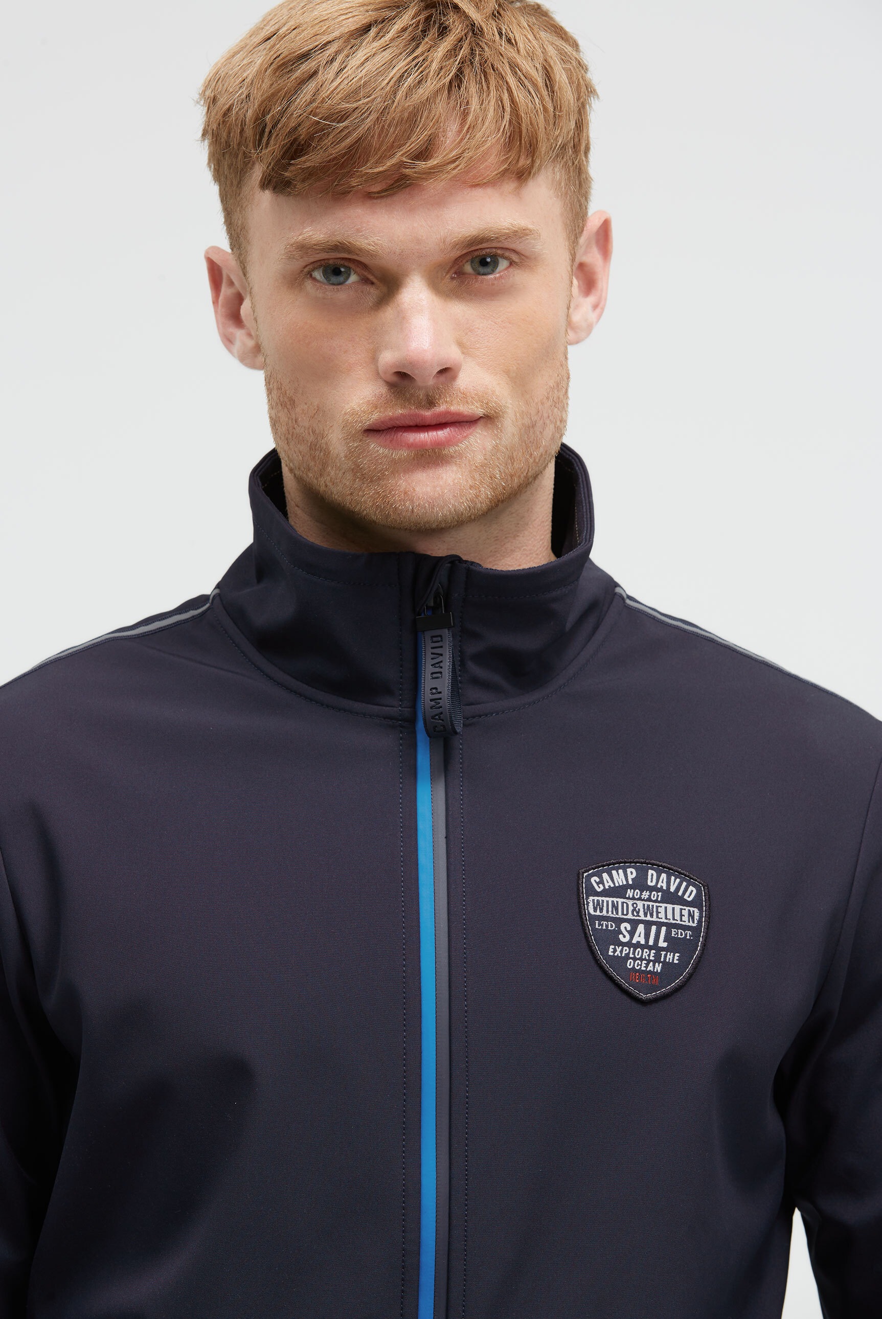 CAMP DAVID Softshelljacke ohne Kapuze mit verstellbarem Gummizug im Saum