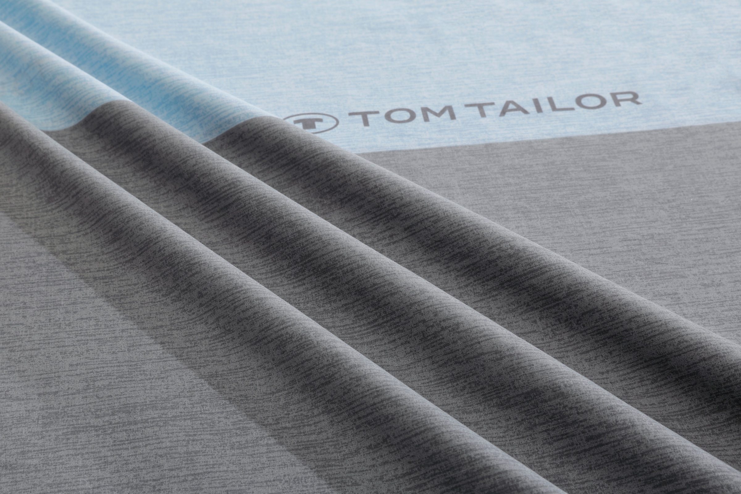 TOM TAILOR HOME Bettwäsche »Henry« 3 Stk. Bettwäsche aus Baumwolle, mit GRATIS-Zugabe: Sporthandtuch