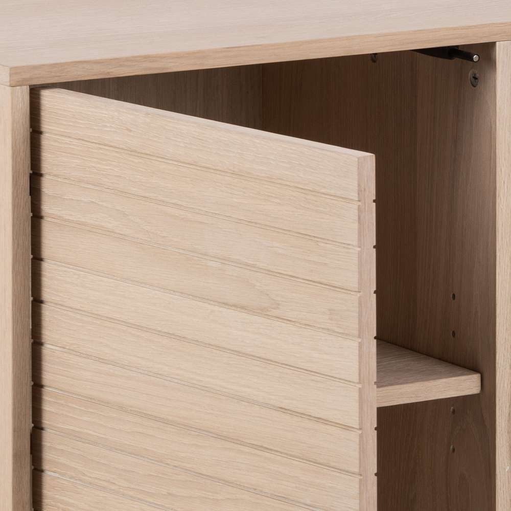 ACTONA GROUP Sideboard »Linley Anrichte, gerillte Front,«, Eiche furniert, 3 Türen, 3 Einlegeböden, Lamellenfront