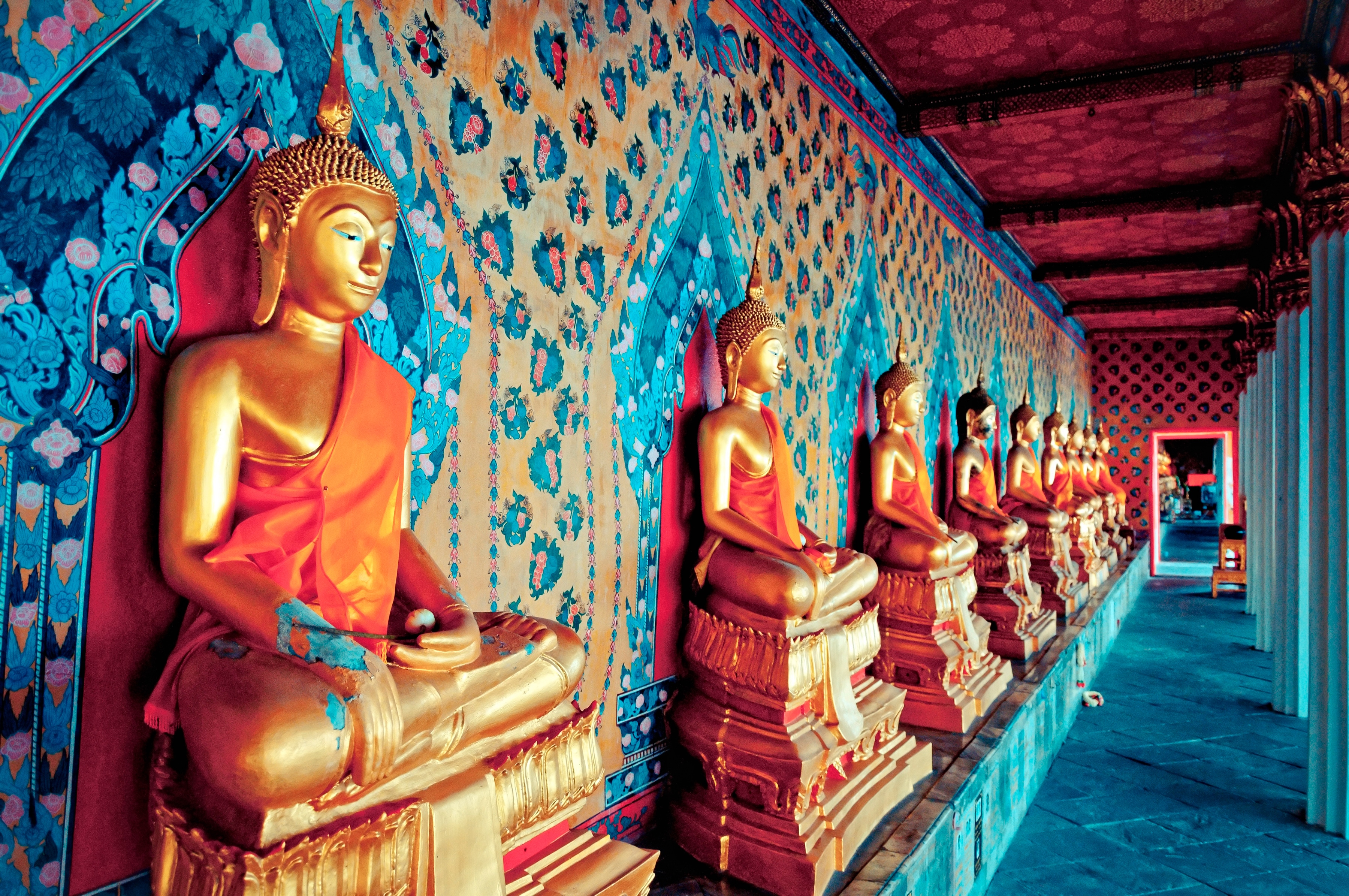 Papermoon Fototapete "Golden Statues of Buddha" glatt