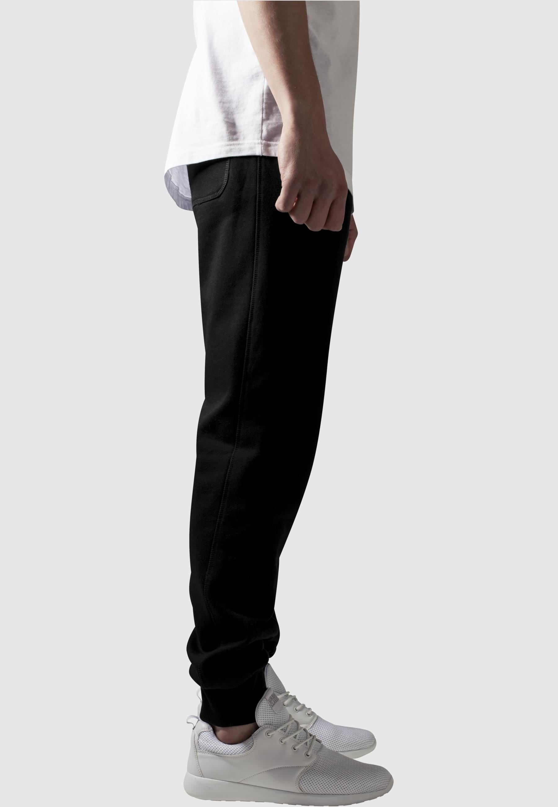 URBAN CLASSICS Stoffhose »Urban Classics Herren Straight Fit Sweatpants«, (1 tlg.)