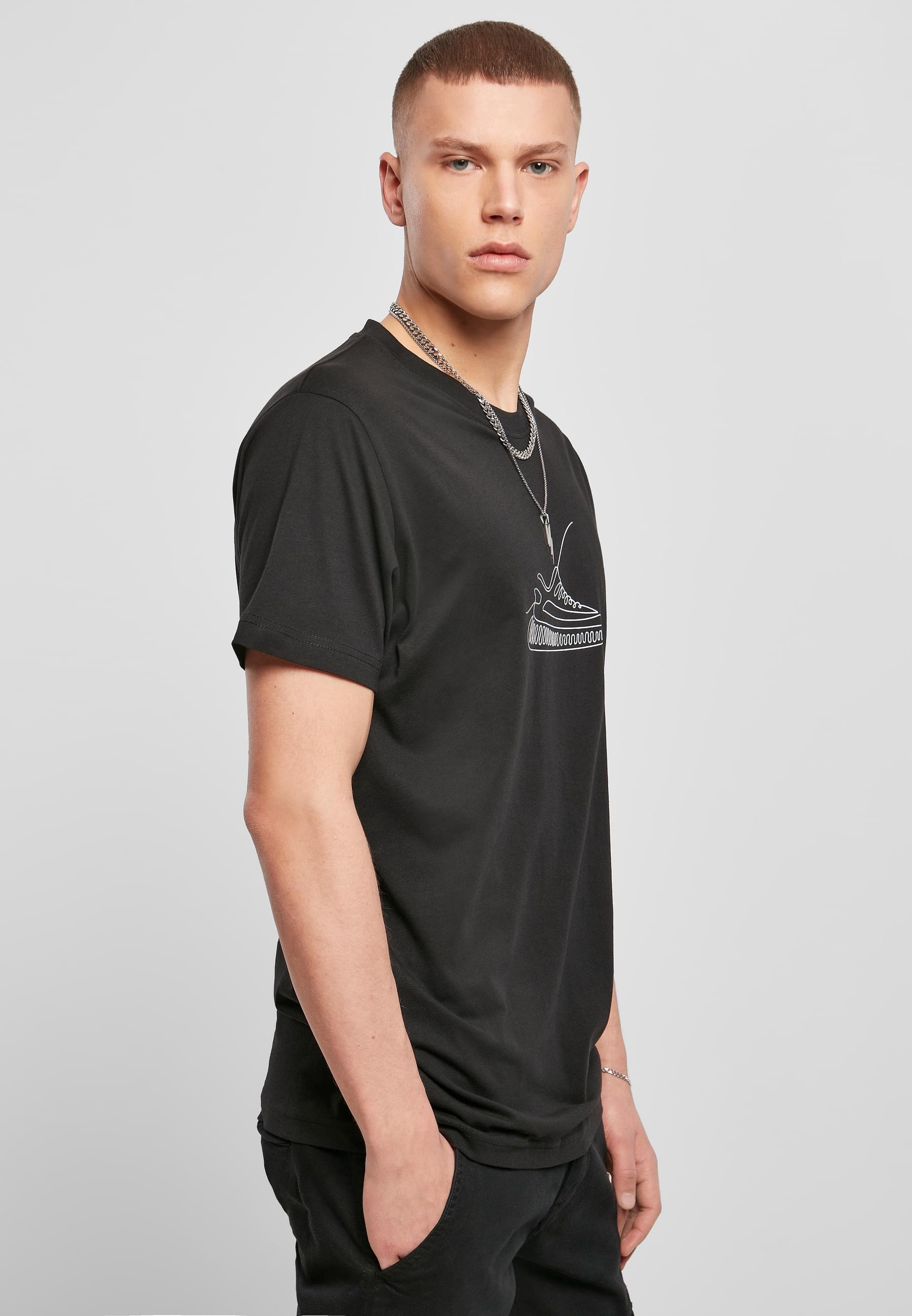 MisterTee Kurzarmshirt »MisterTee Herren One Line Sneaker Tee«, (1 tlg.)