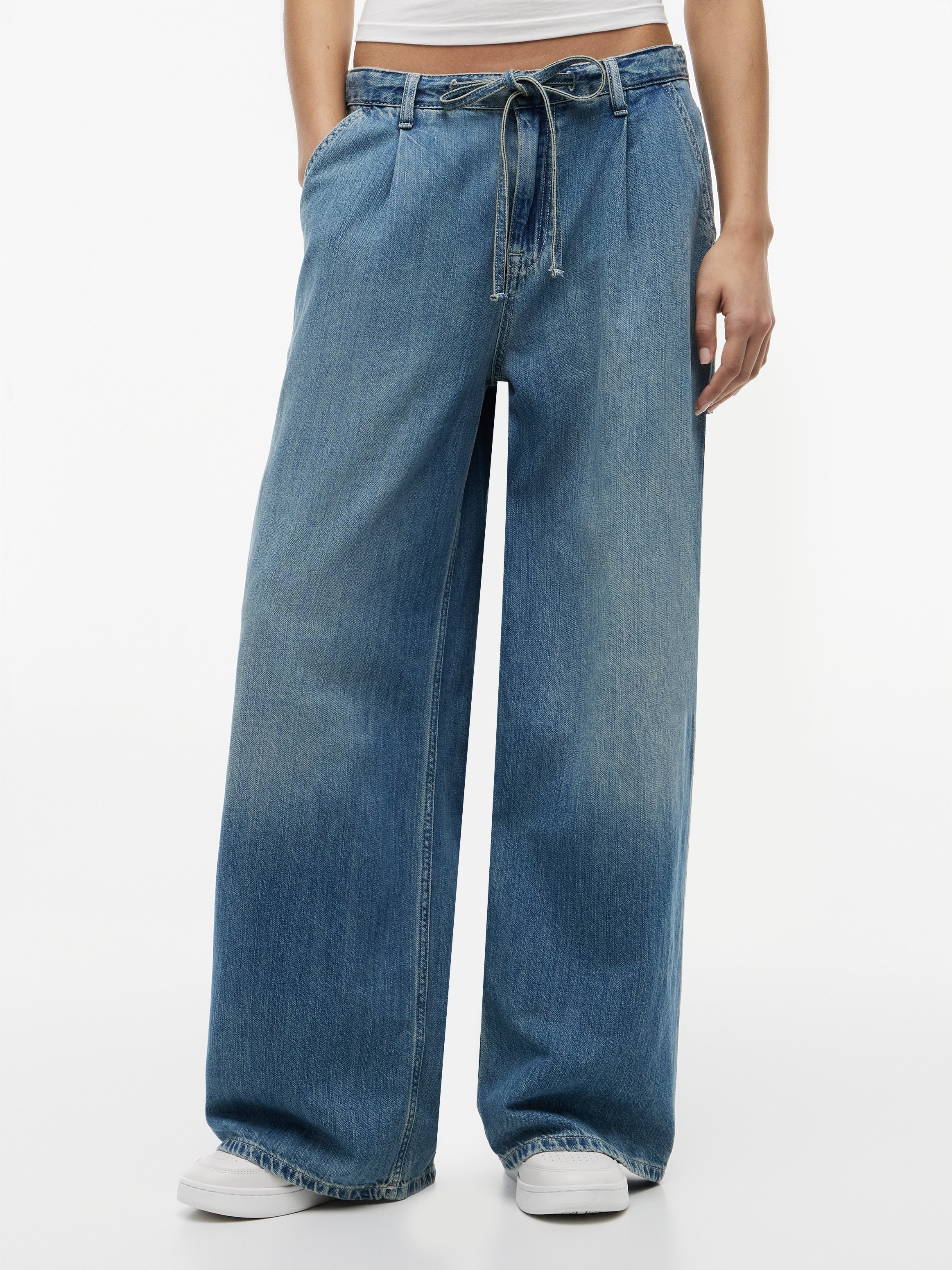 Tommy Jeans Loose-fit-Jeans "CHARLIE MR LOOSE W" Denim mit Leinen, loose fit, teil-elastisches Bündchen