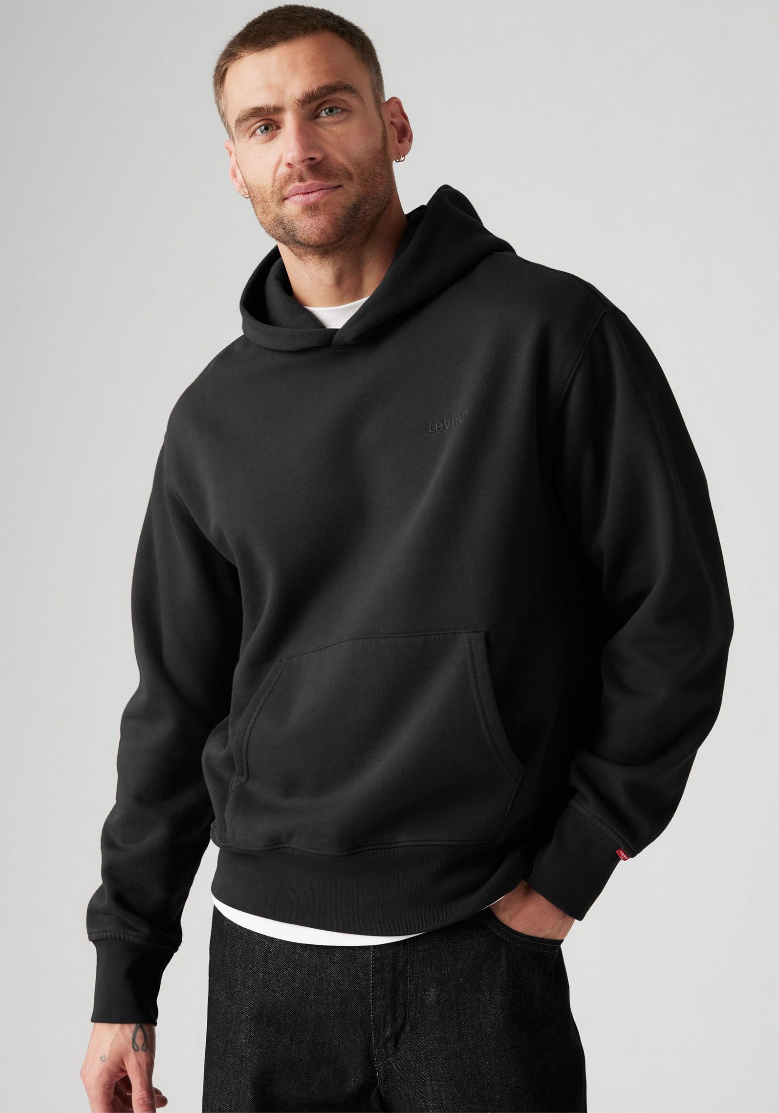 Levis Hoodie "THE AUTHENTIC HOODIE", mit kleiner Ton-in-Ton Logostickerei a günstig online kaufen