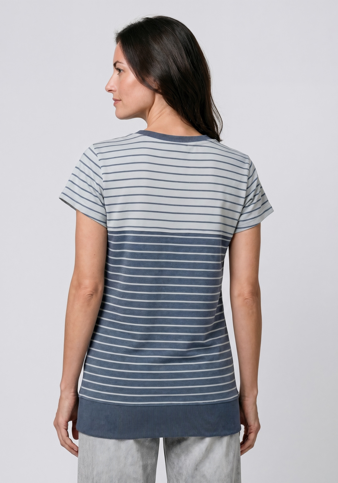 Alife & Kickin Rundhalsshirt »CosmaAK B« vielseitiges Basic-Shirt mit Streifen und breitem Saum