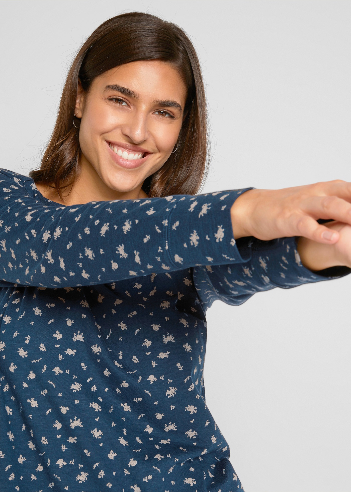 Thumbnail - bonprix Langarmshirt "Langarmshirt, bedruckt" lockere Passform, mit All-Over Print, mit eckigem Ausschnitt