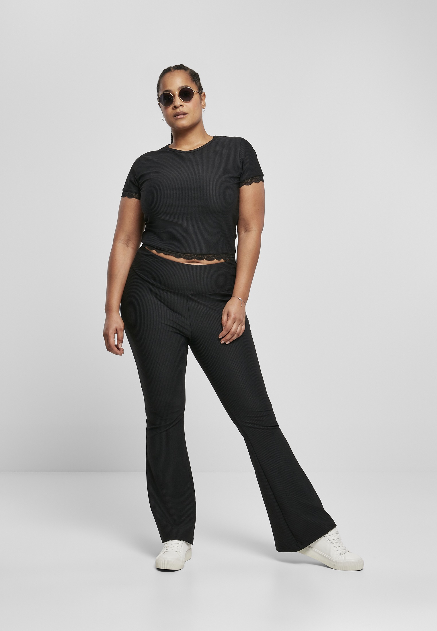 URBAN CLASSICS Kurzarmshirt »Damen Ladies Cropped Lace Hem Tee« (1 tlg.) SV9839