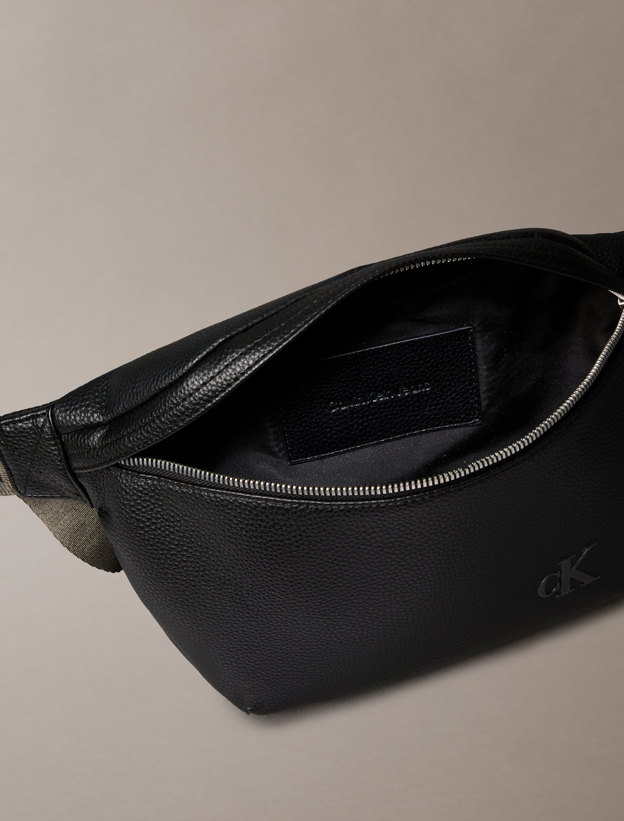 Calvin Klein Jeans Gürteltasche »CARGO WAISTBAG«, Bauchtasche, Herren Body Bag, Schultertasche mit Reißverschluss