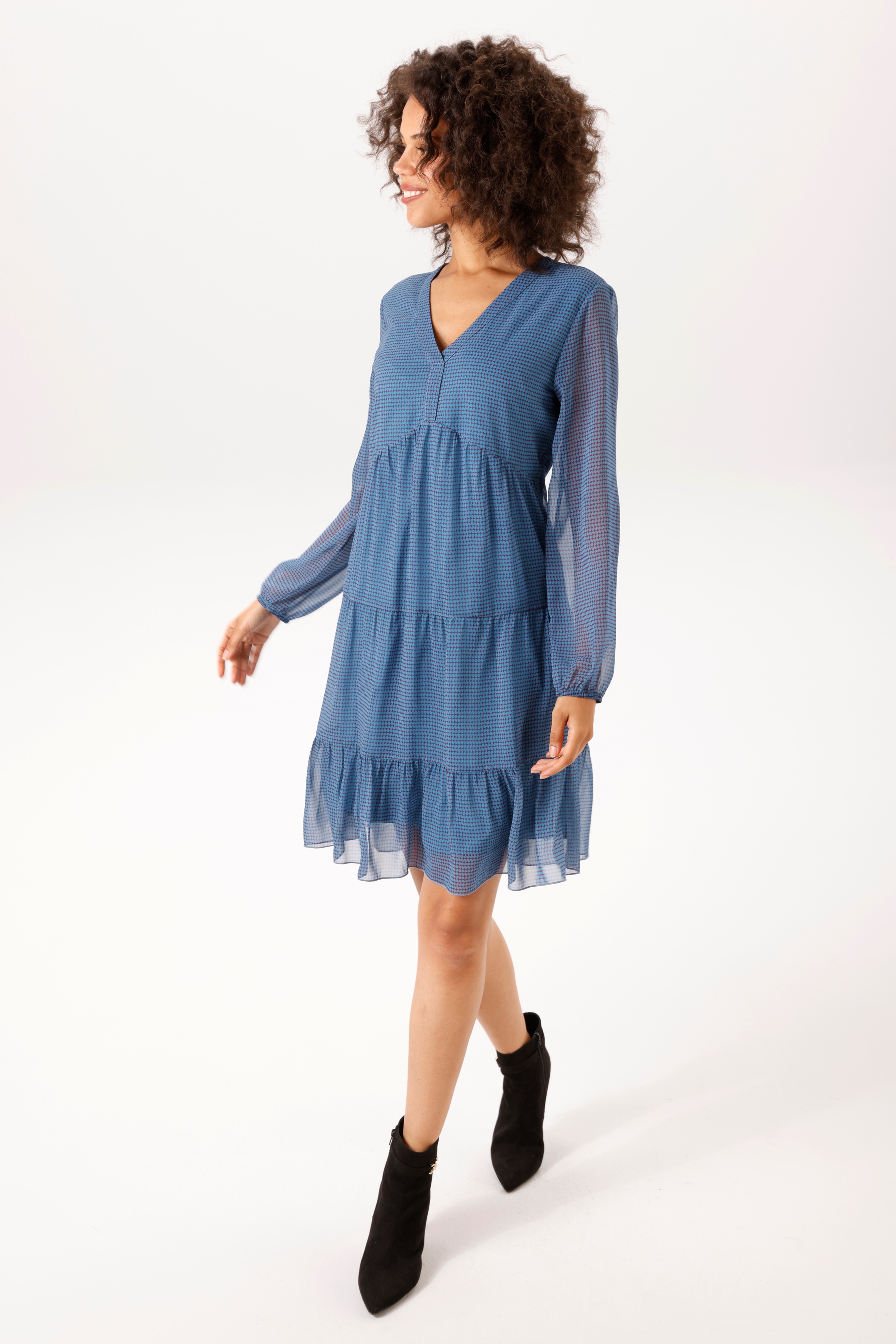 Aniston CASUAL Tunikakleid mit trendfarbenem, grafischen Druck - NEUE KOLLEKTION